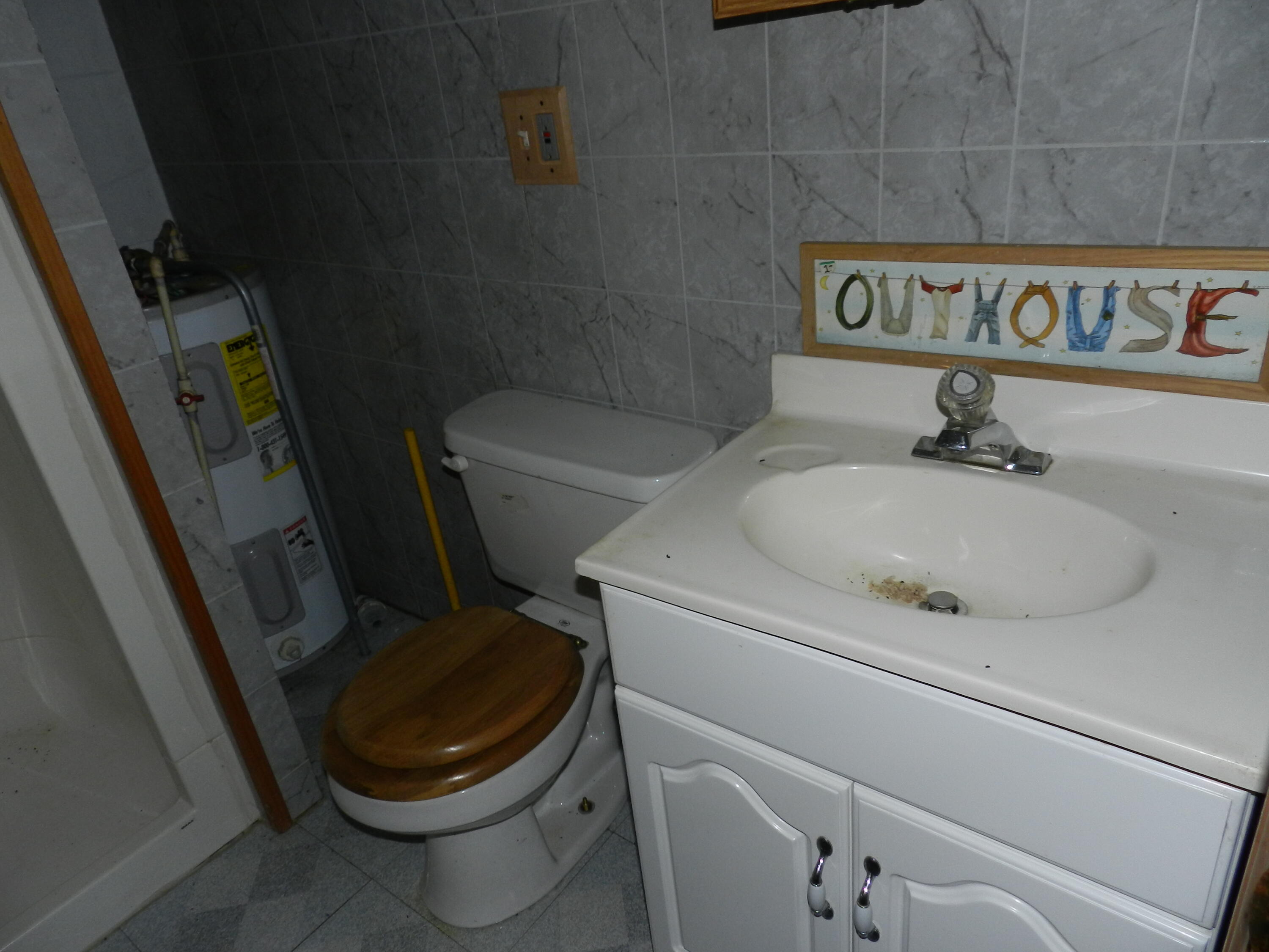632 County Road Property Photo 8