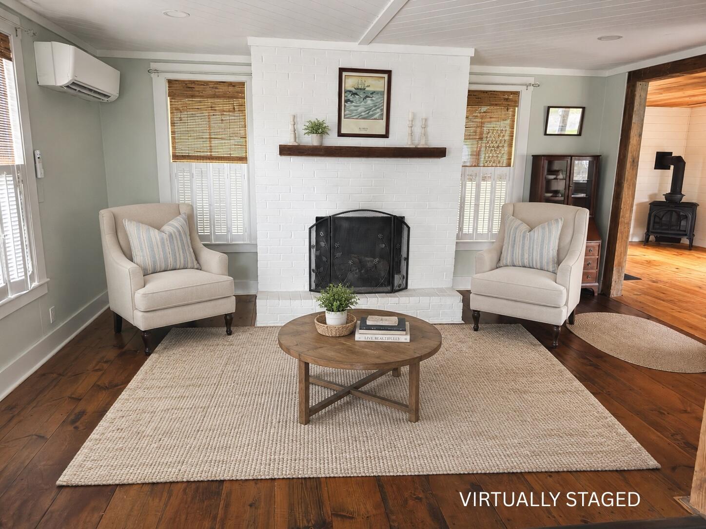194 Water Street Property Photo 8