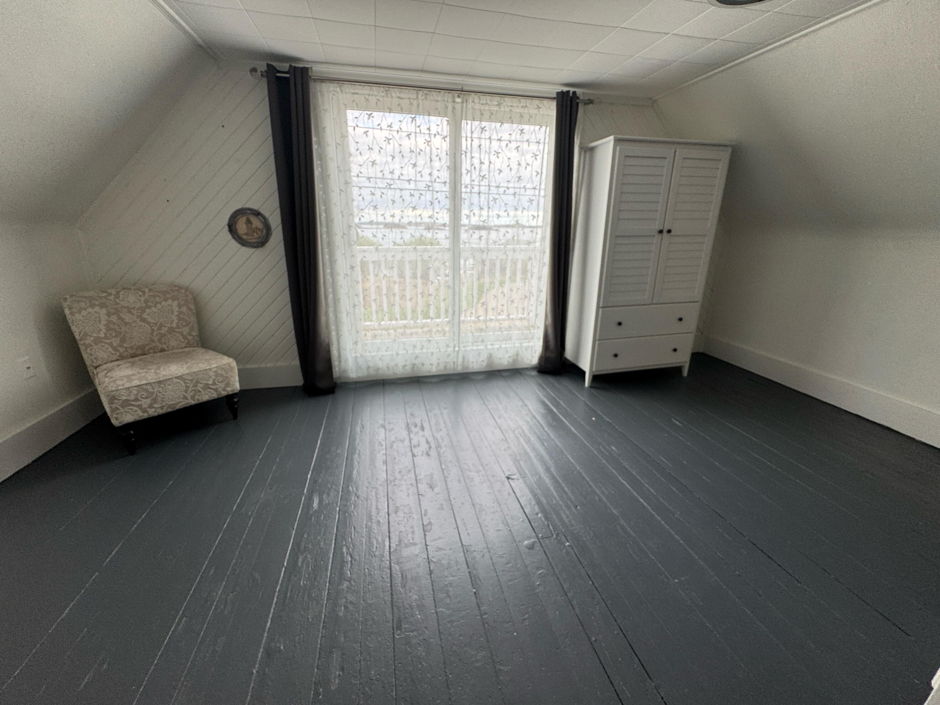 194 Water Street Property Photo 15