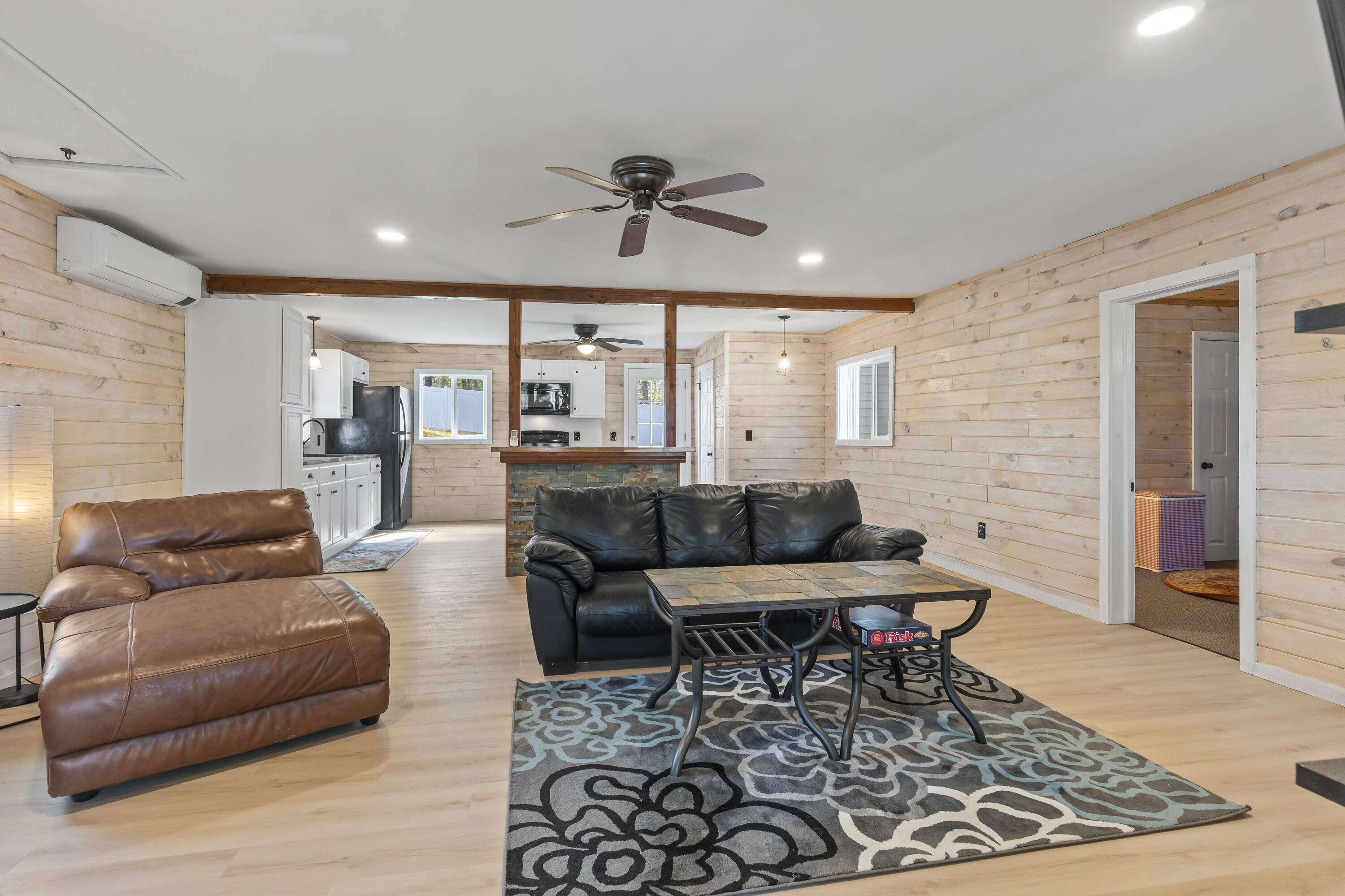 112 Taywood Road Property Photo 12