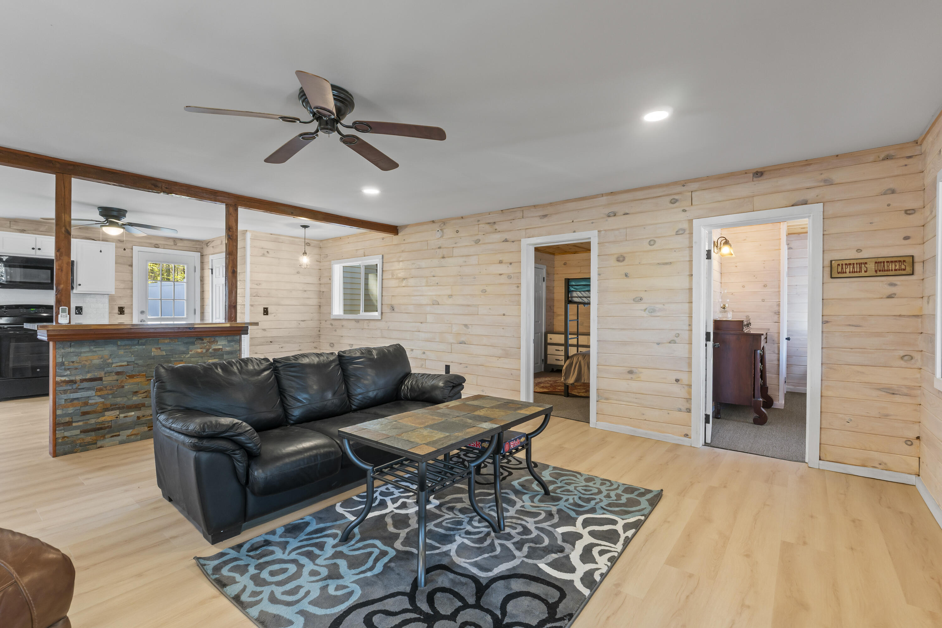 112 Taywood Road Property Photo 13