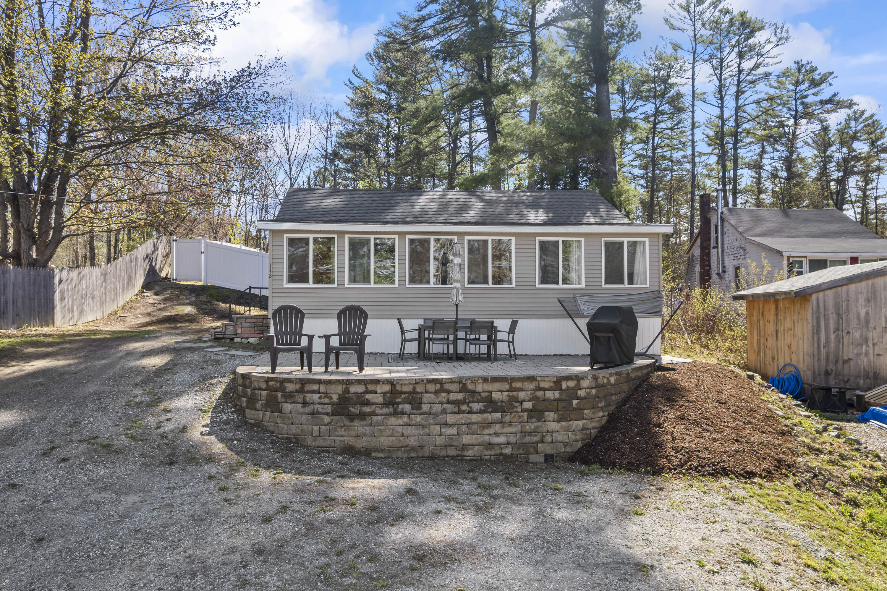 112 Taywood Road Property Photo 20