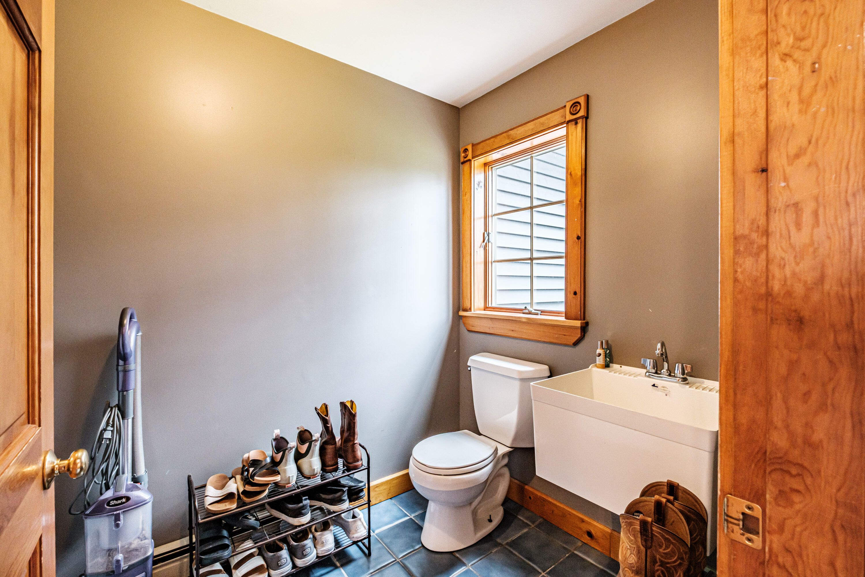 6 Broadway Avenue Property Photo 23