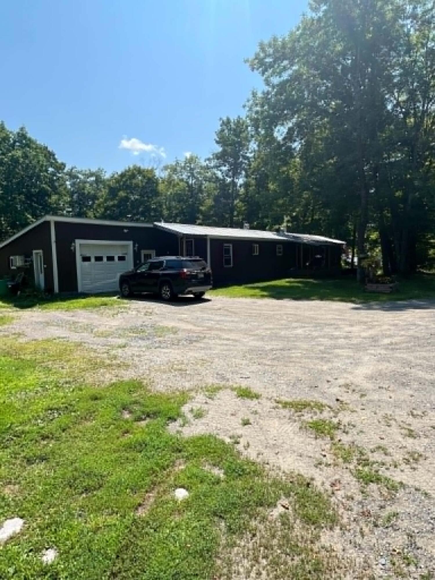 515 Stream Road Property Photo 15