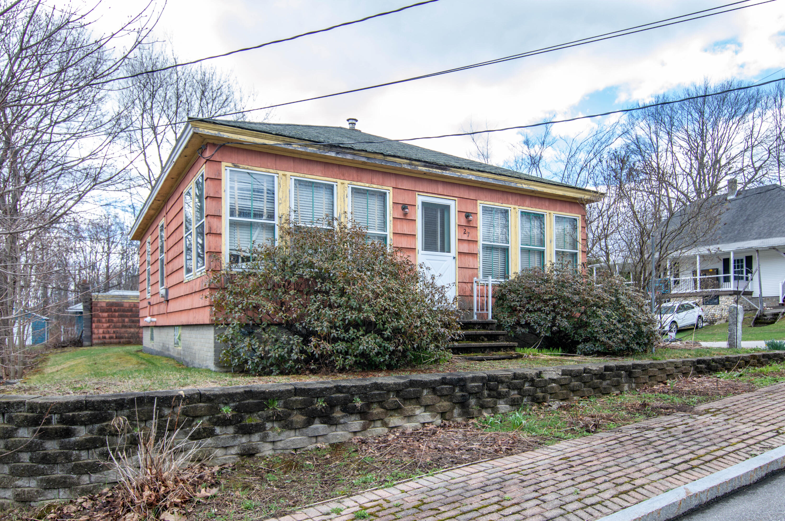 27 Reservoir Avenue Property Photo 1