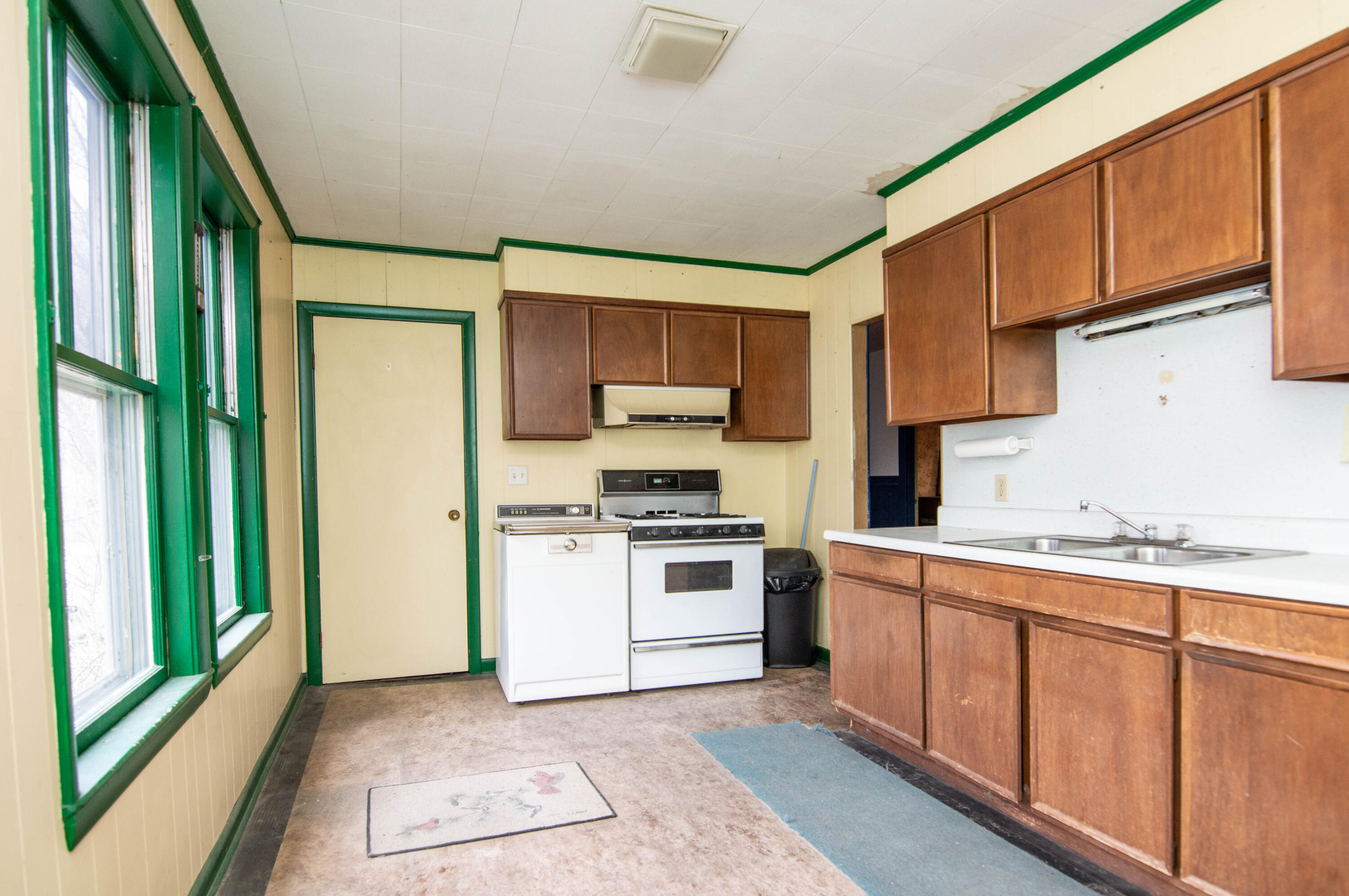 27 Reservoir Avenue Property Photo 14
