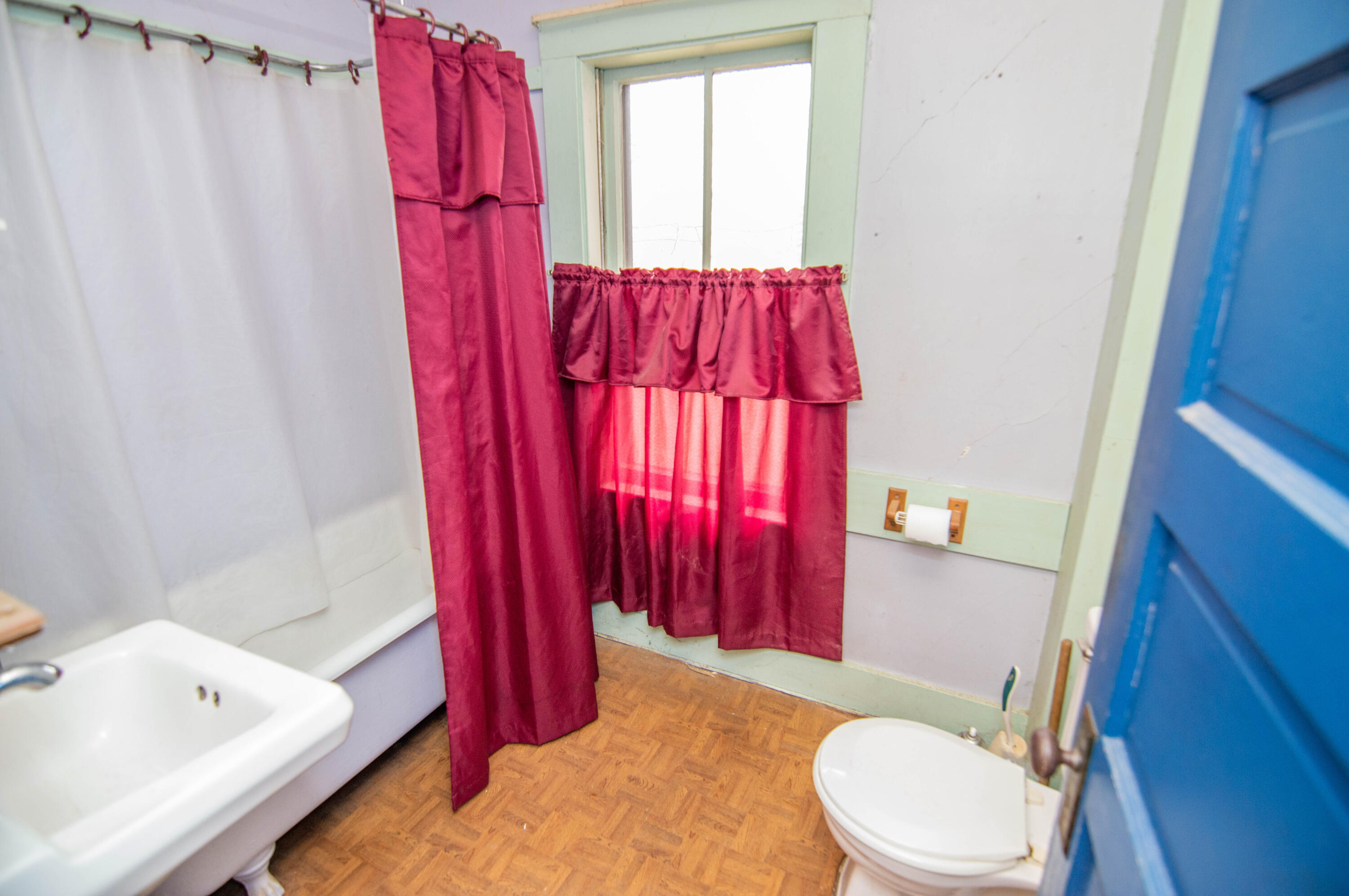 27 Reservoir Avenue Property Photo 36