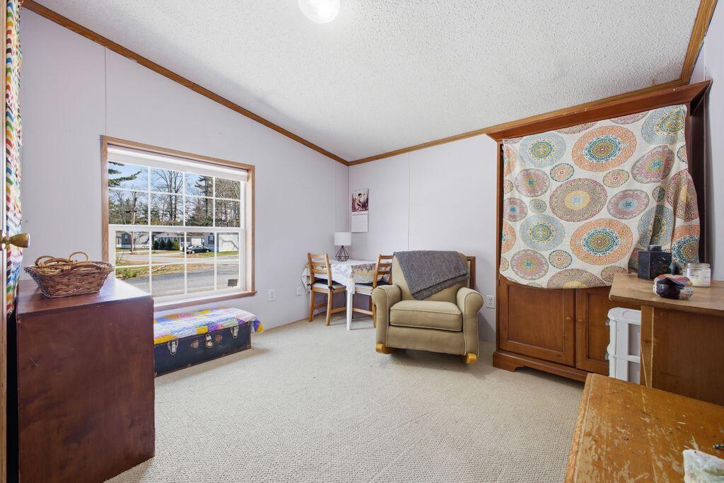 61 Larry Lane Property Photo 25