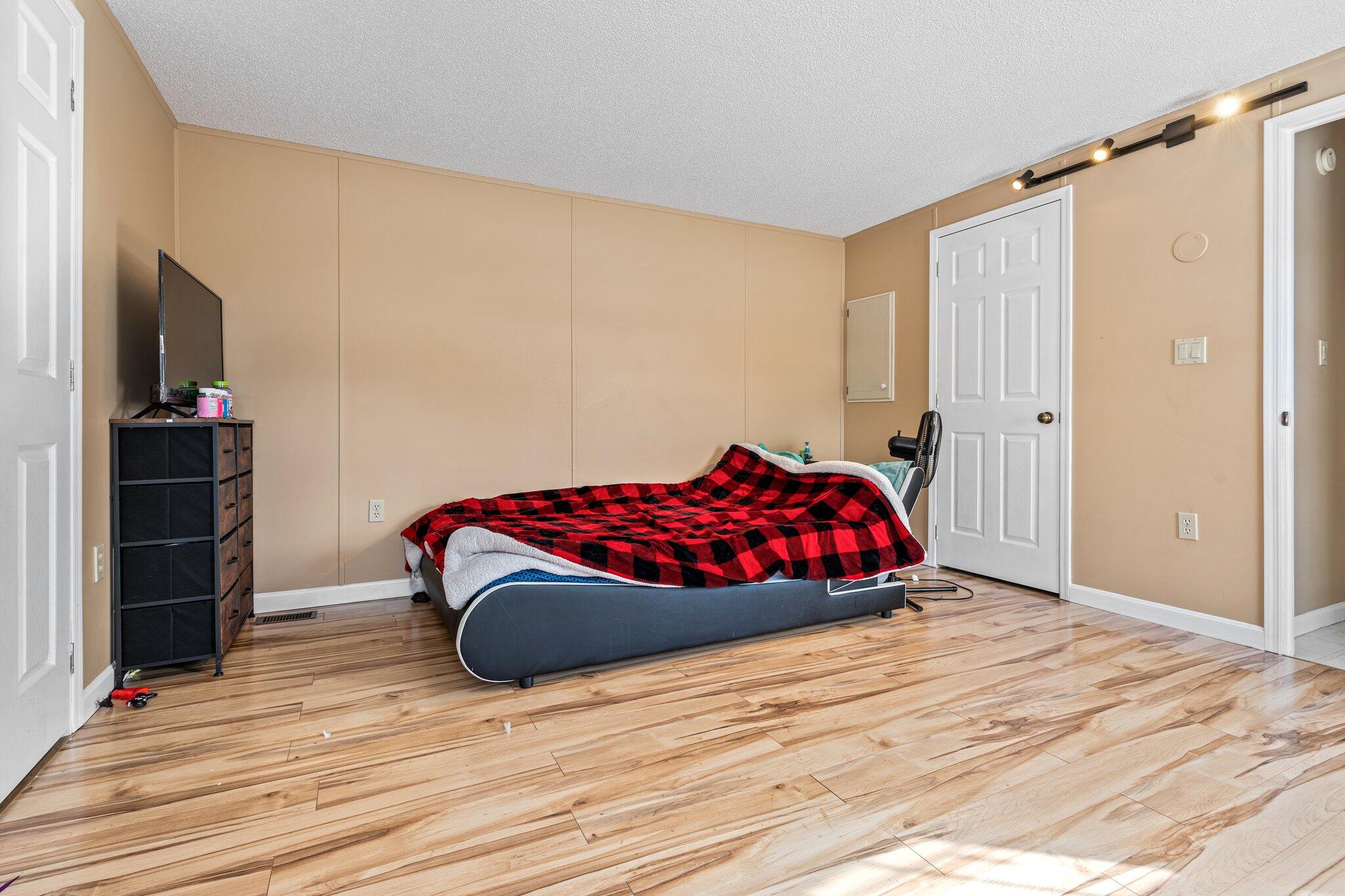 19 Winn Street Property Photo 4