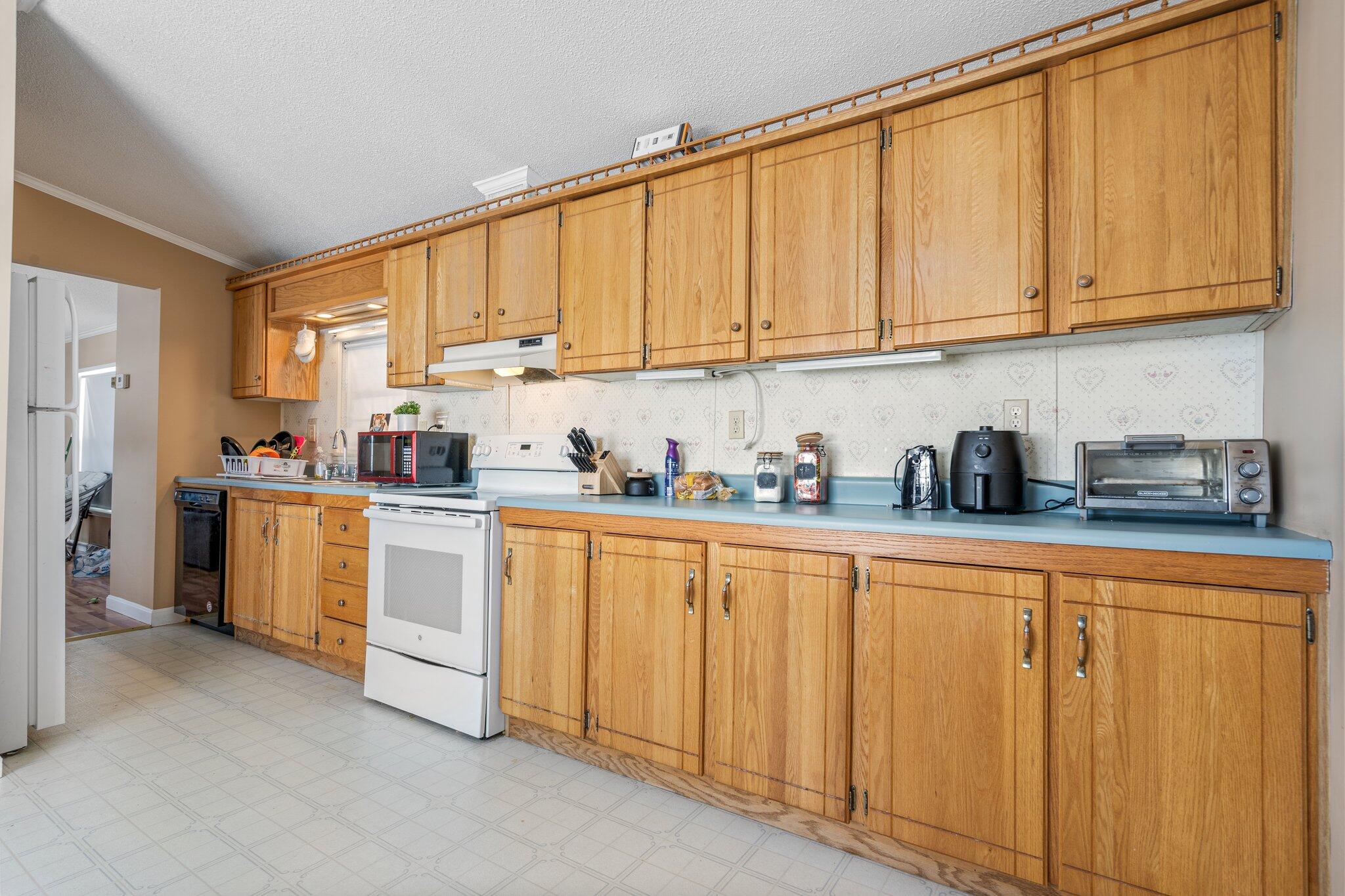 19 Winn Street Property Photo 22
