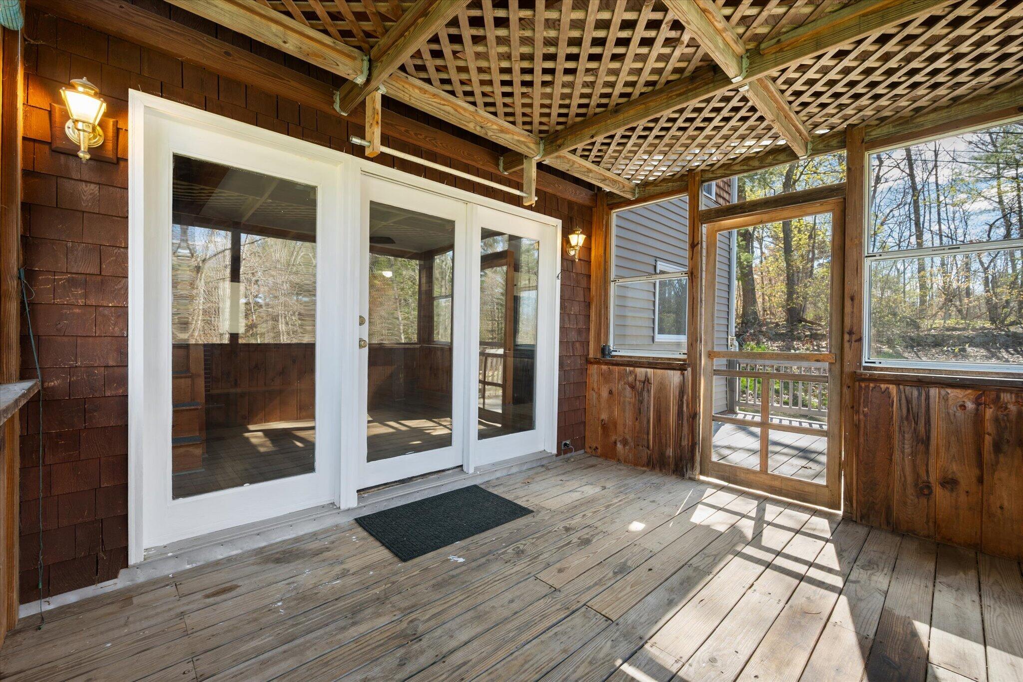 1492 River Road Property Photo 10