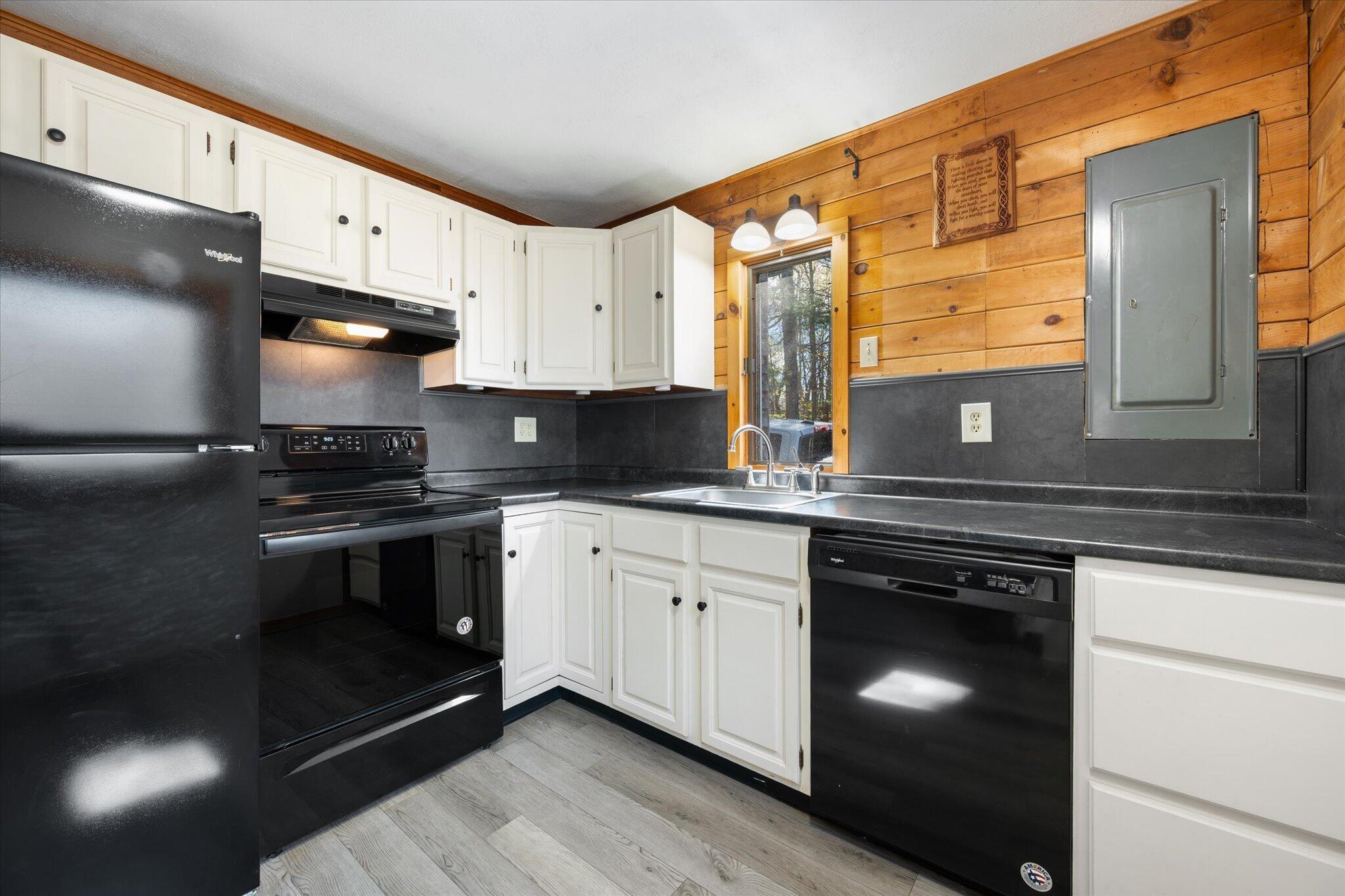 1492 River Road Property Photo 11