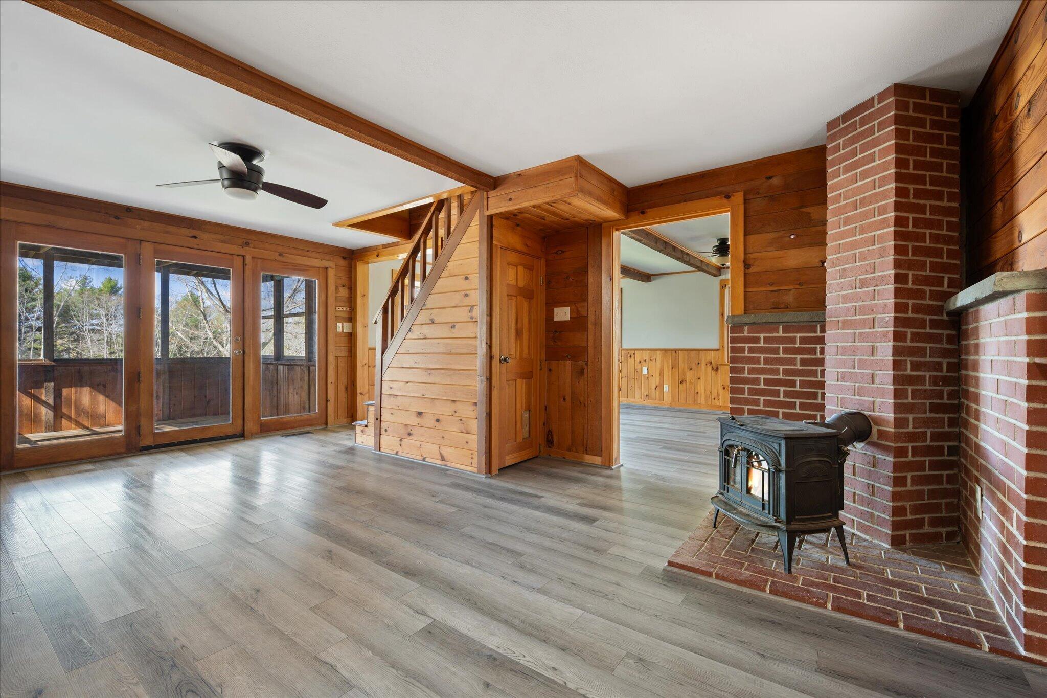 1492 River Road Property Photo 14