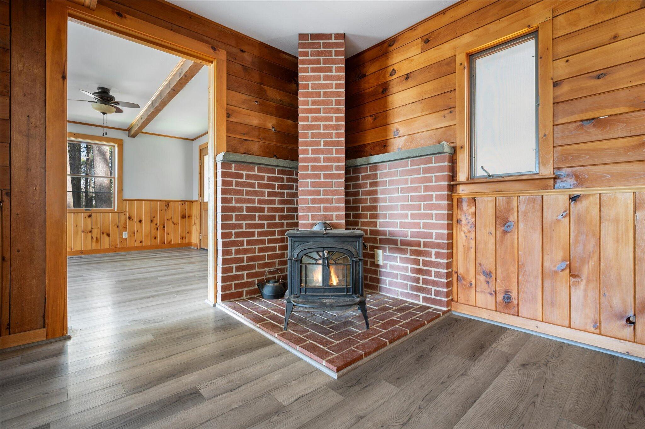 1492 River Road Property Photo 15