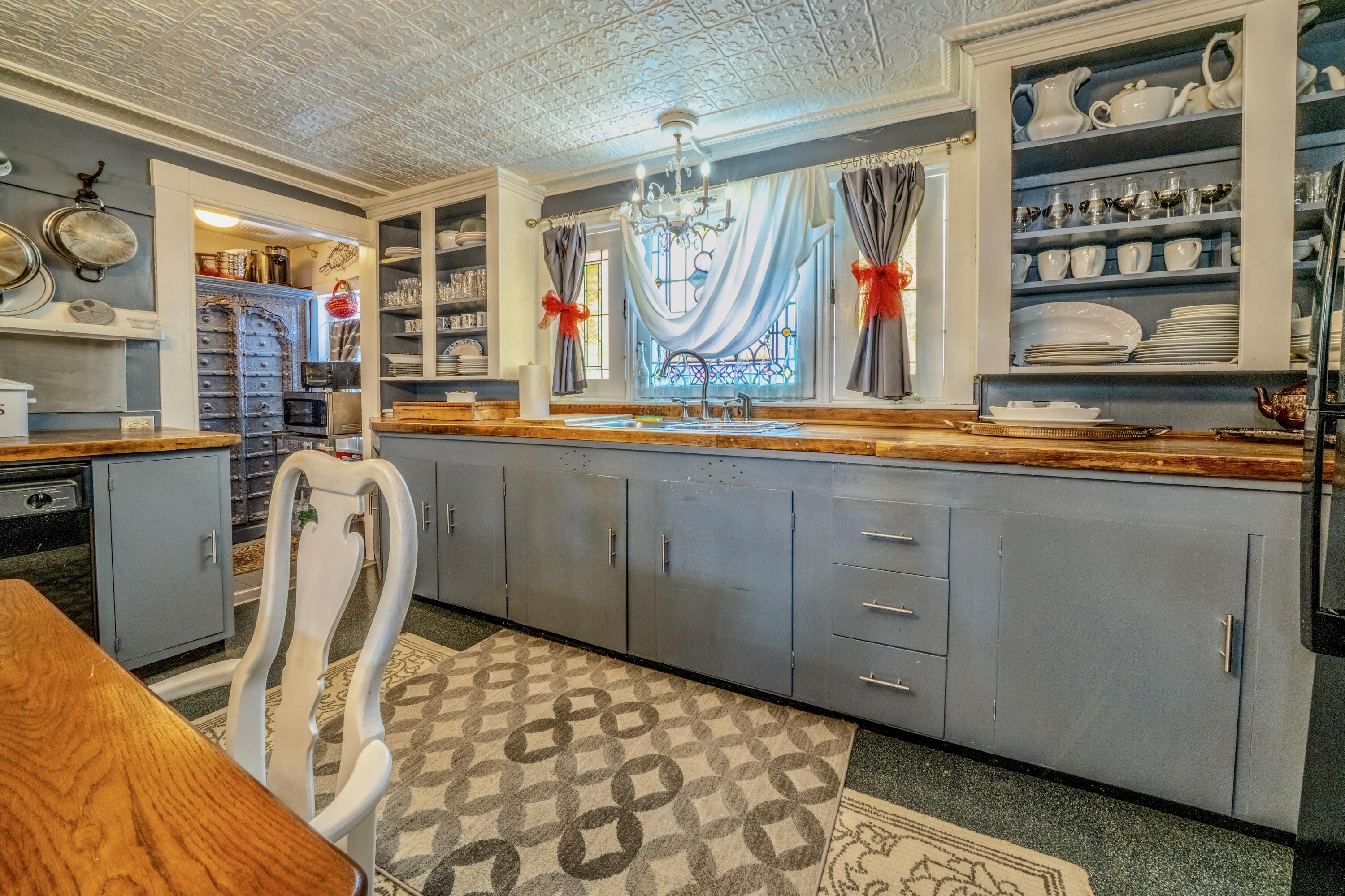 18 Waldo Avenue Property Photo 16