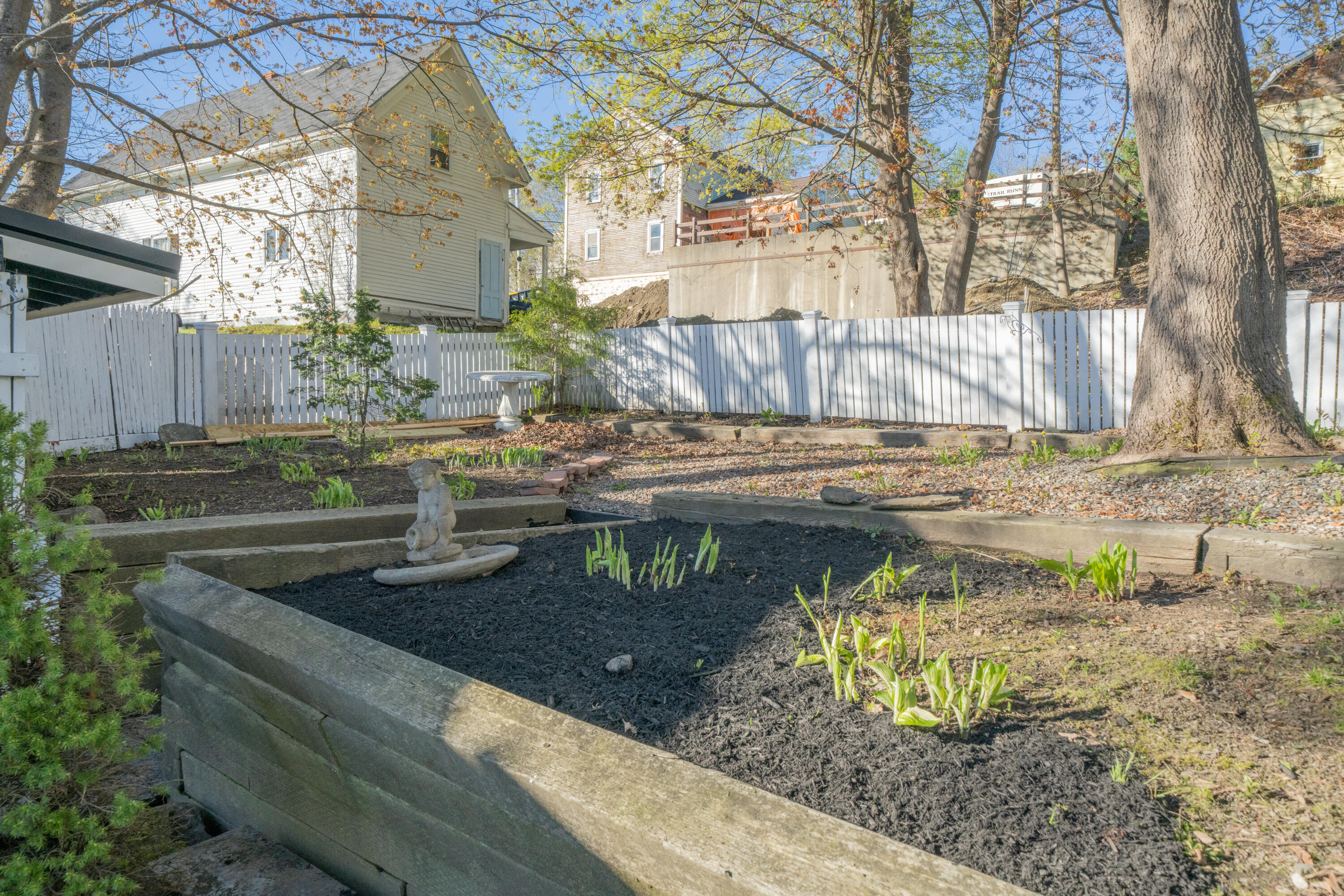 18 Waldo Avenue Property Photo 57