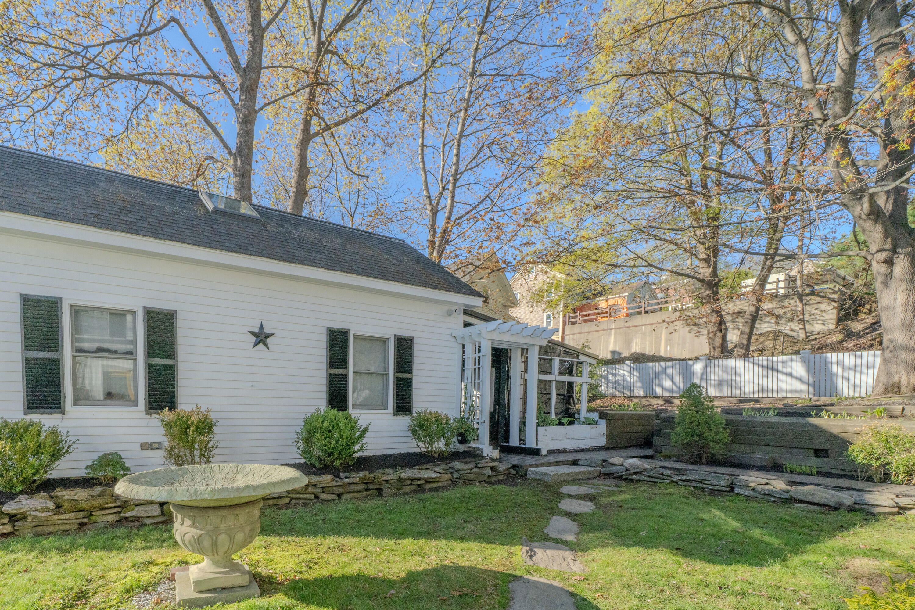 18 Waldo Avenue Property Photo 62
