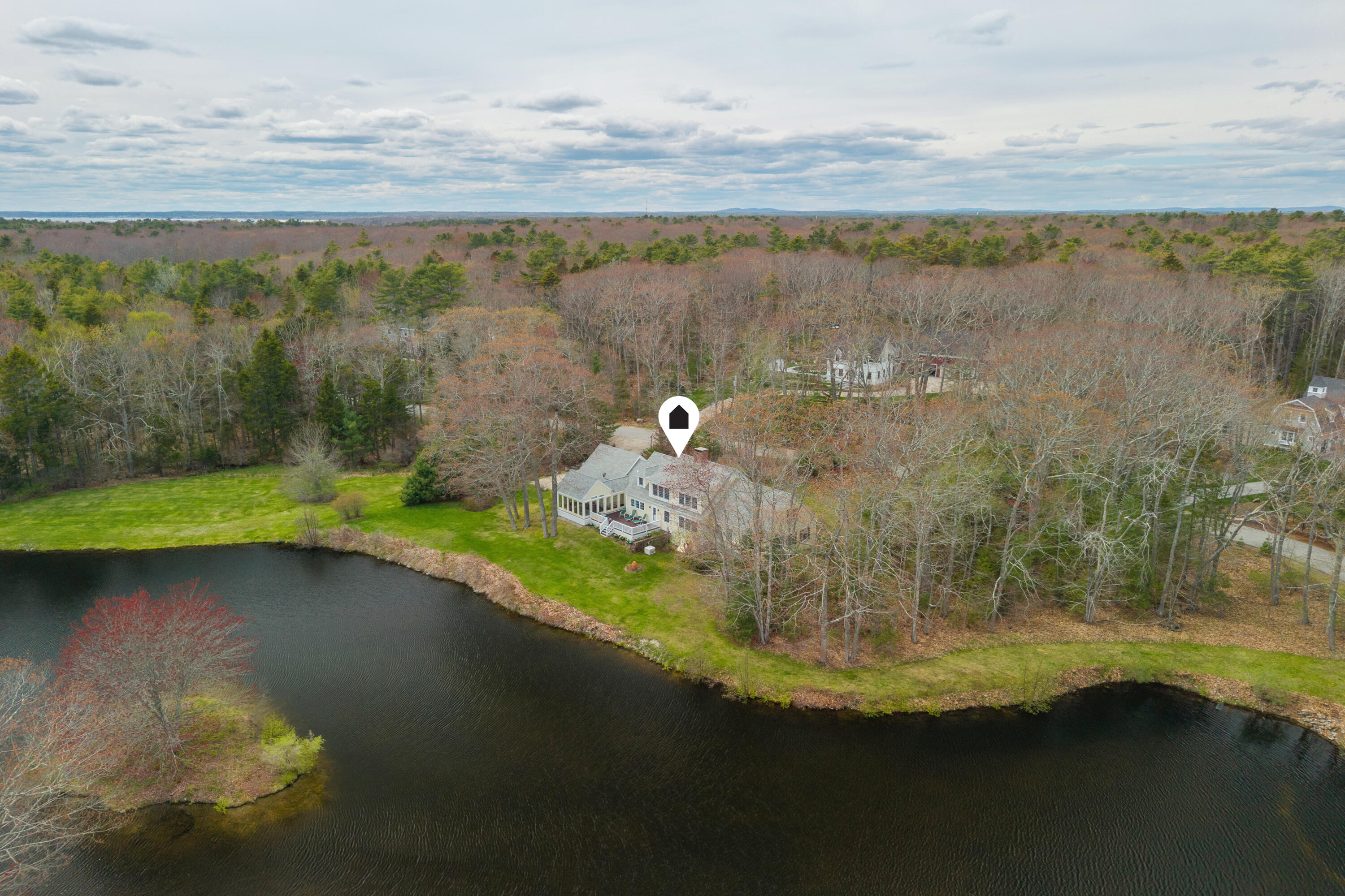 44 Oakwood Drive Property Photo 3