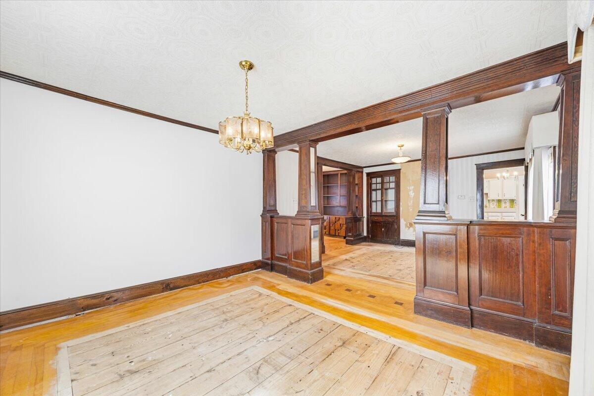 115 West Street Property Photo 9