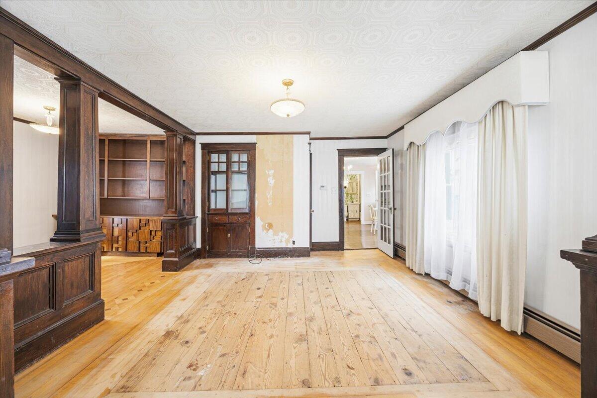 115 West Street Property Photo 10