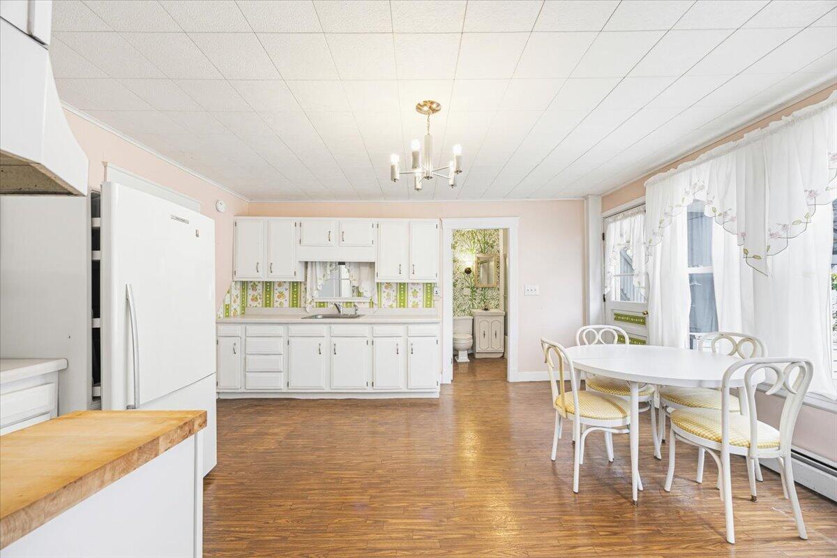 115 West Street Property Photo 12