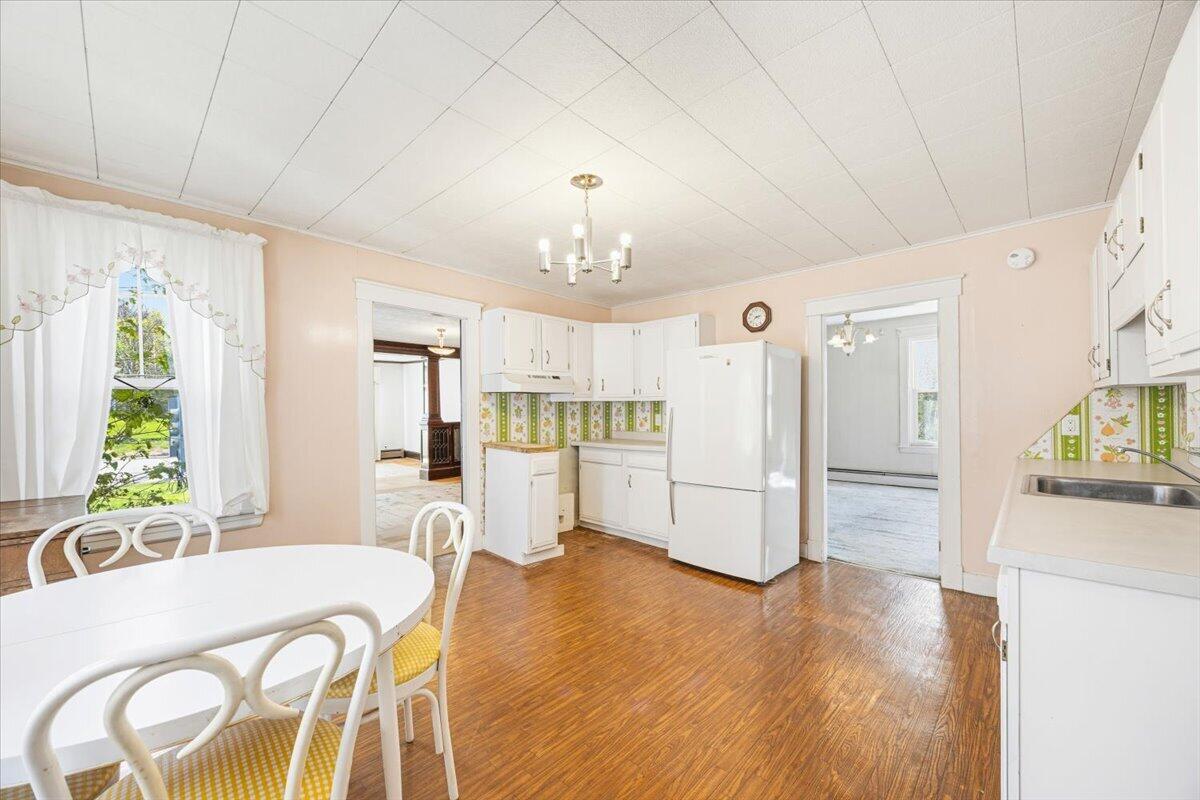 115 West Street Property Photo 13