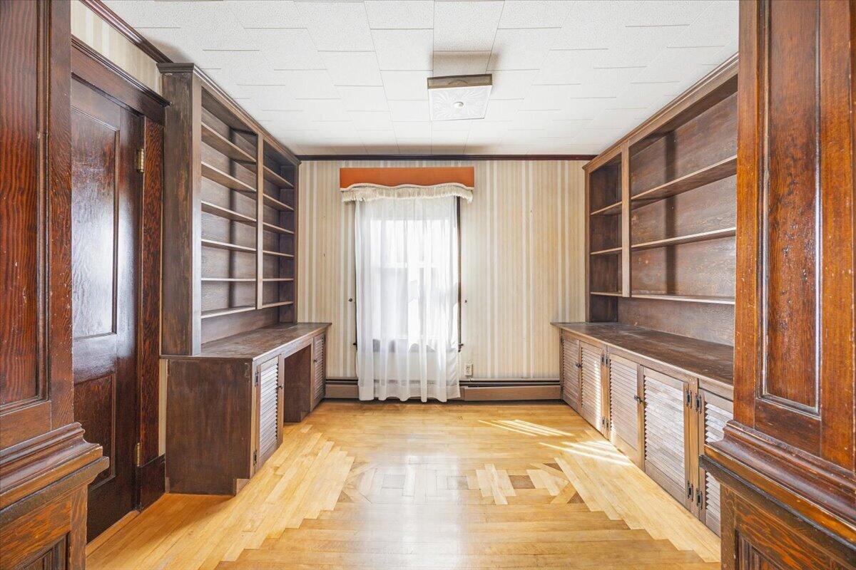 115 West Street Property Photo 26