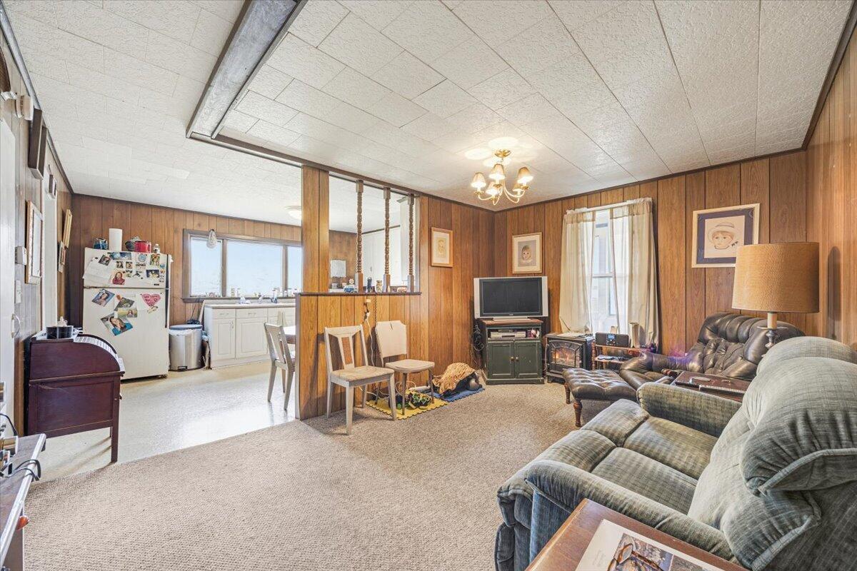 115 West Street Property Photo 35