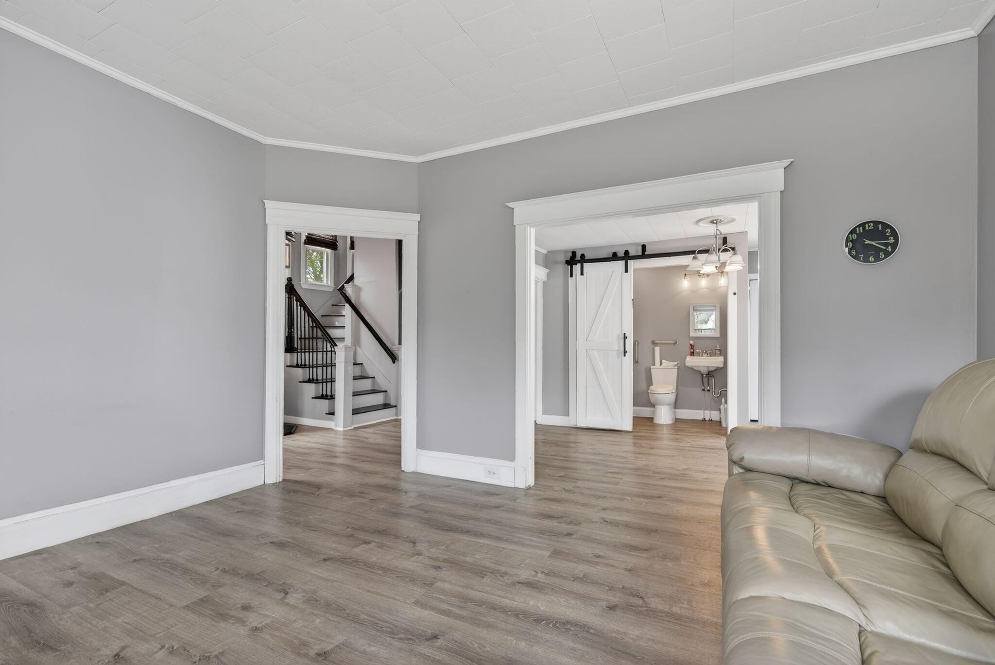 923 Broadway Property Photo 14
