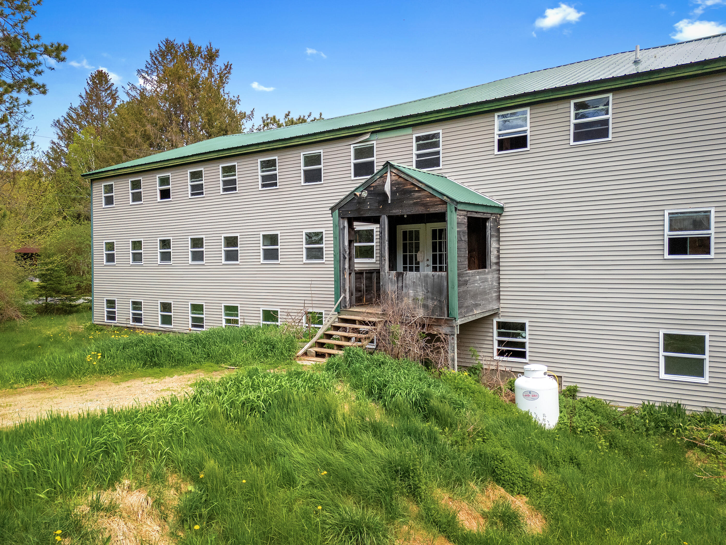1257 N Pond Road 2 Property Photo 6