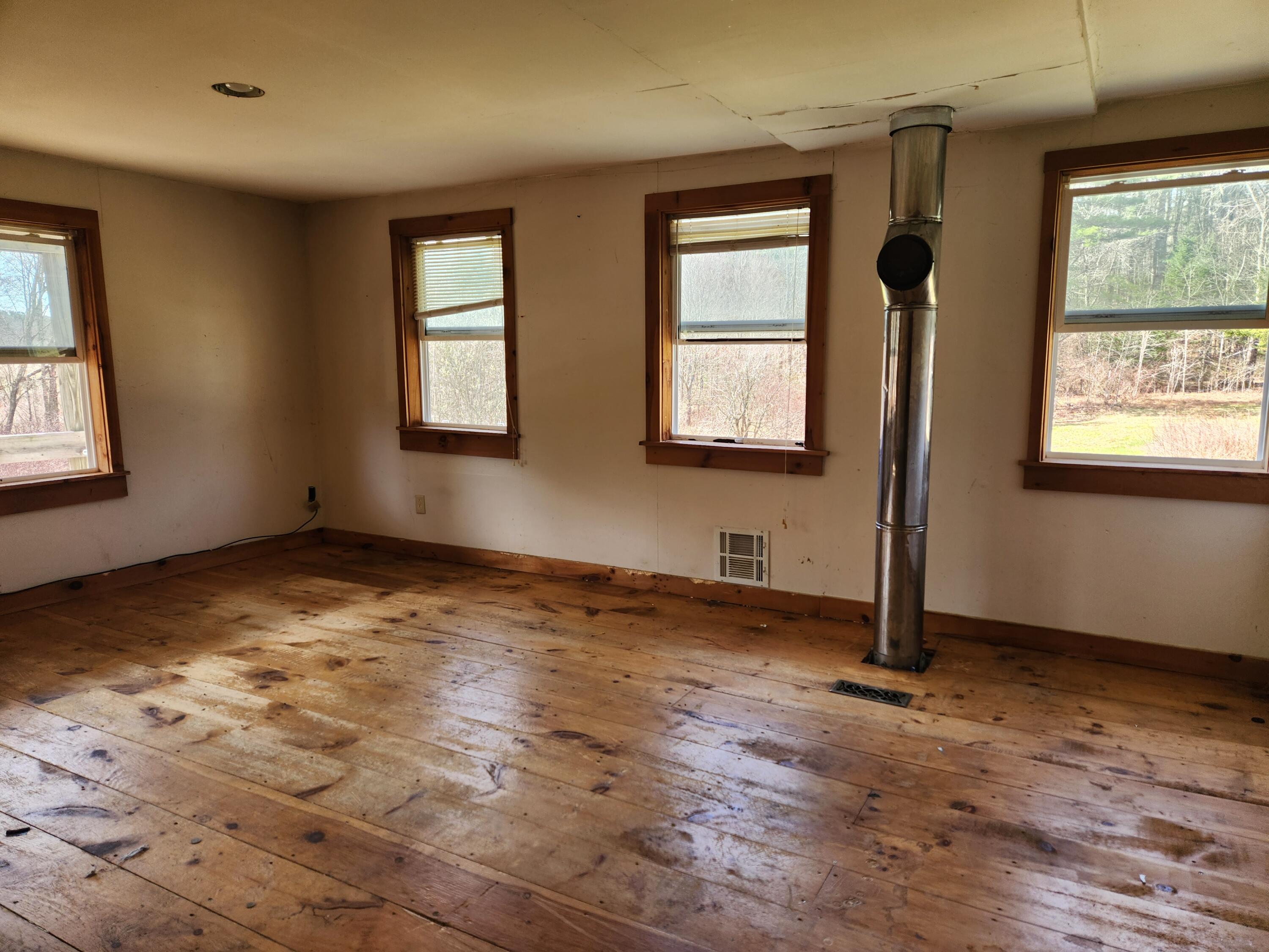 1257 N Pond Road 2 Property Photo 25