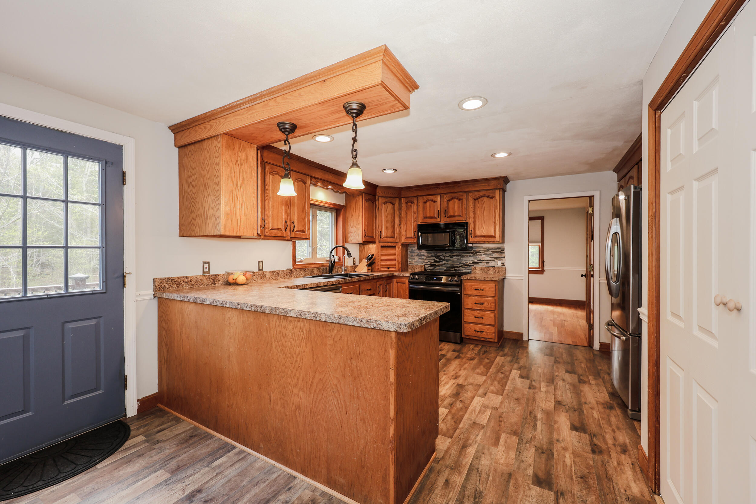 16 Buttonwood Drive Property Photo 7