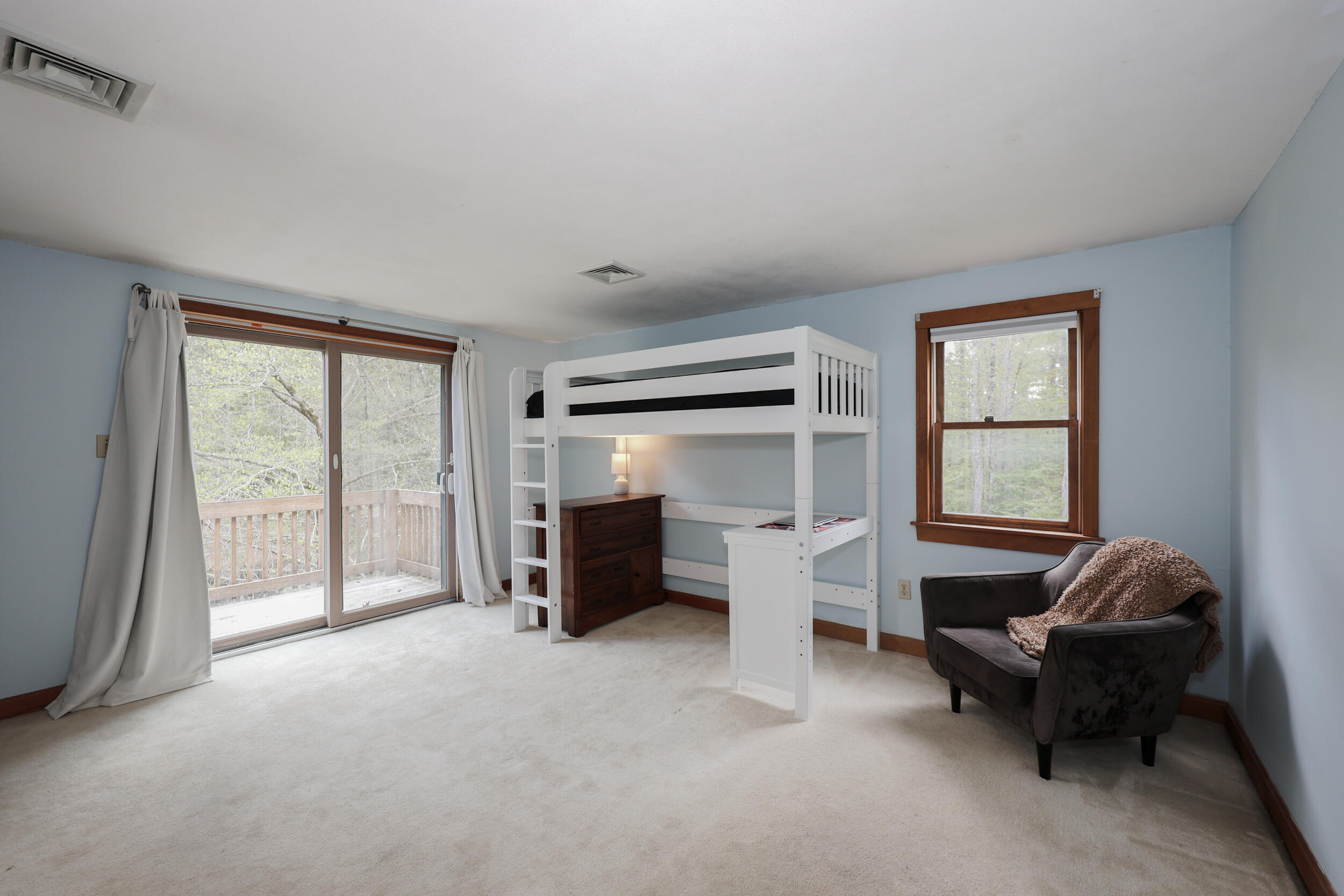 16 Buttonwood Drive Property Photo 7
