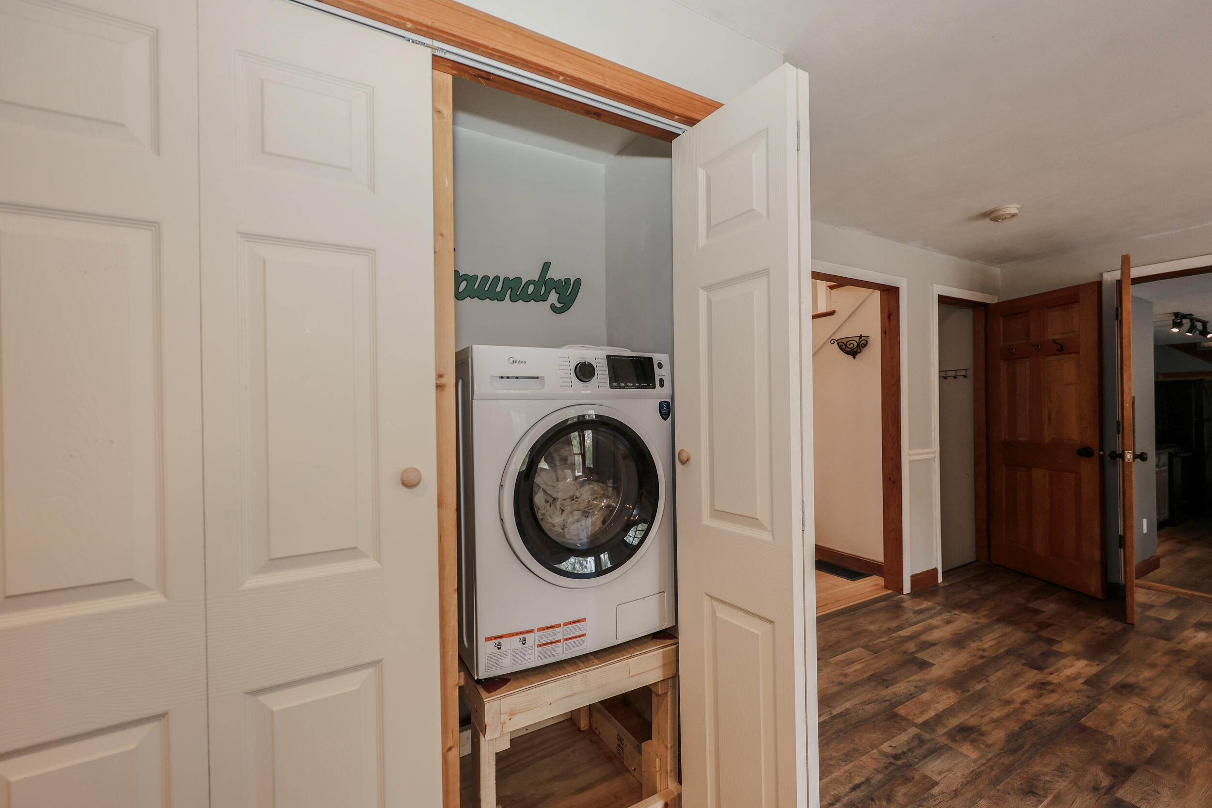16 Buttonwood Drive Property Photo 9