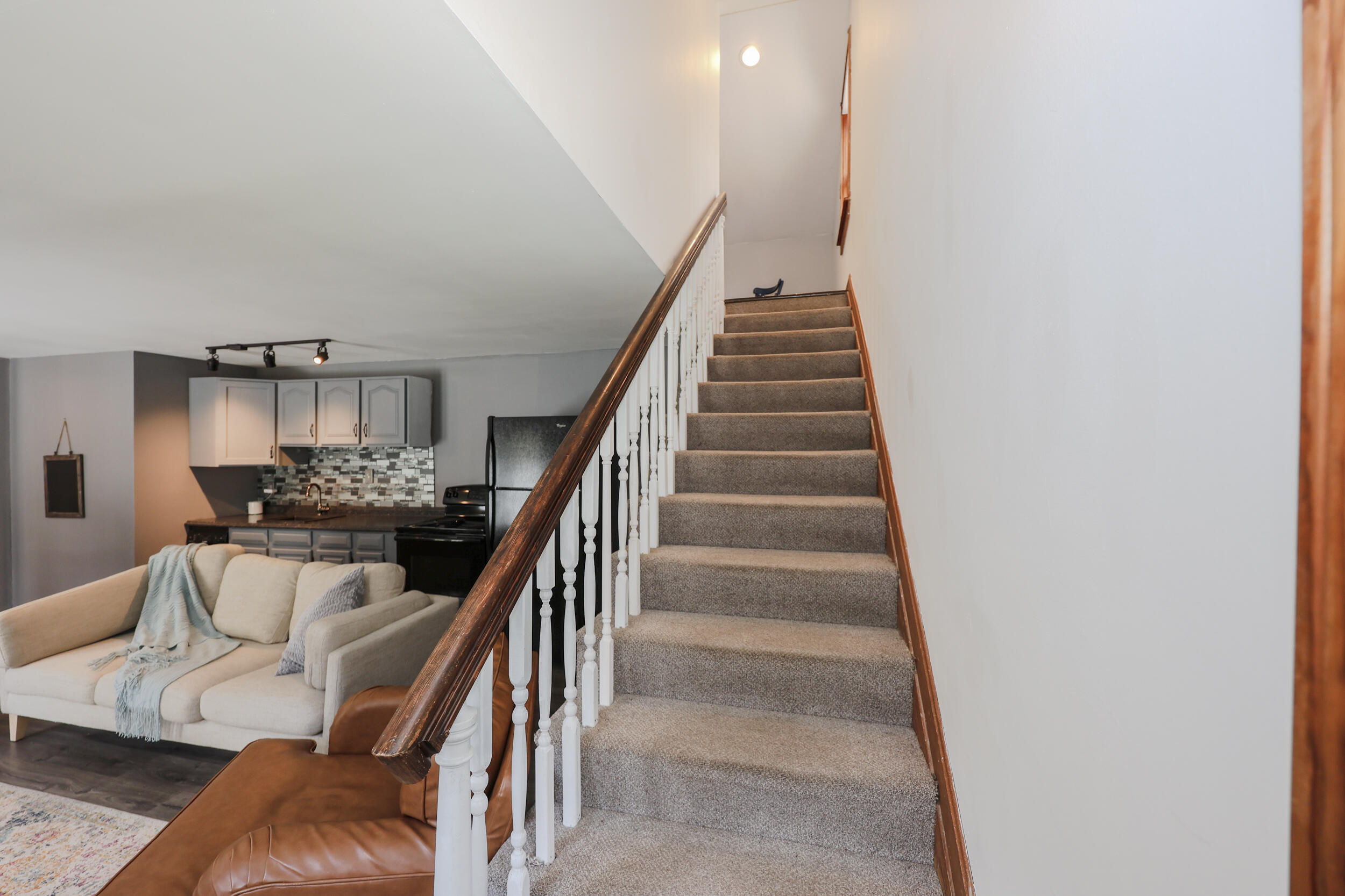 16 Buttonwood Drive Property Photo 38