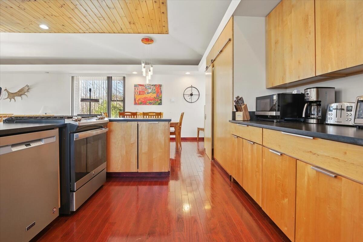 36 Mountain Valley Road Property Photo 26