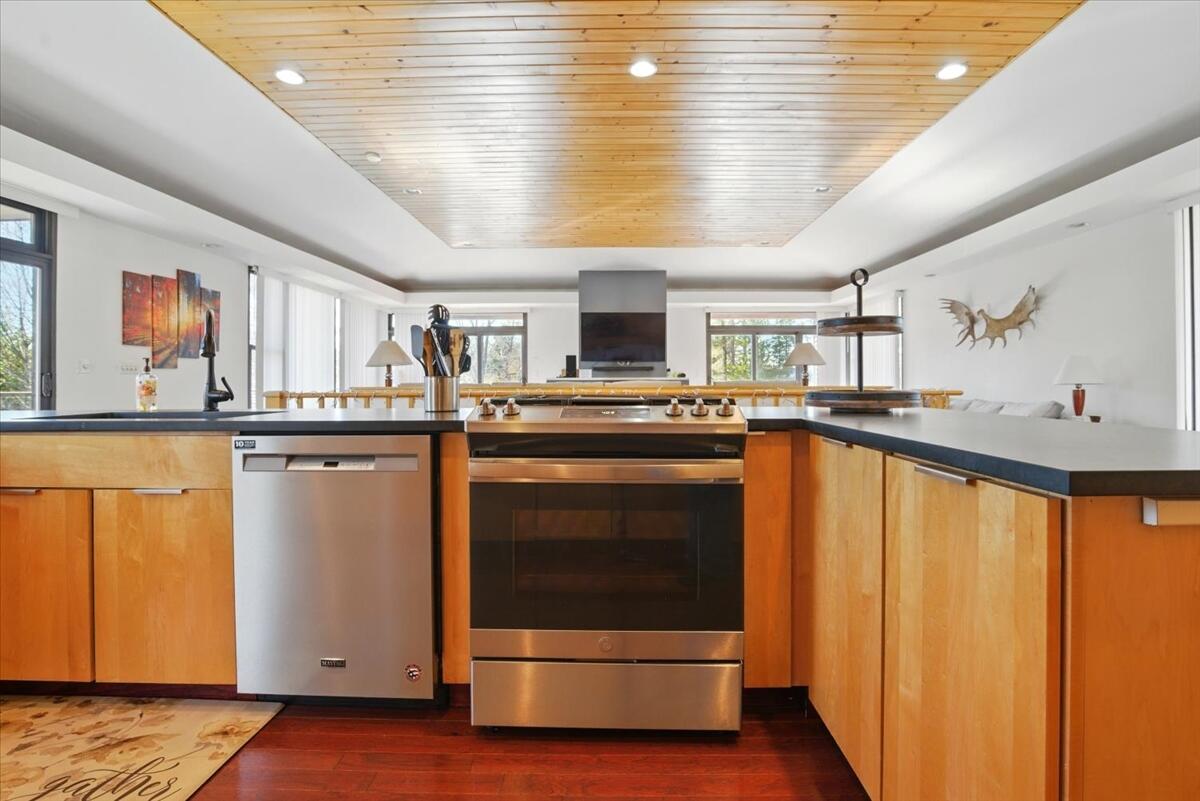 36 Mountain Valley Road Property Photo 28