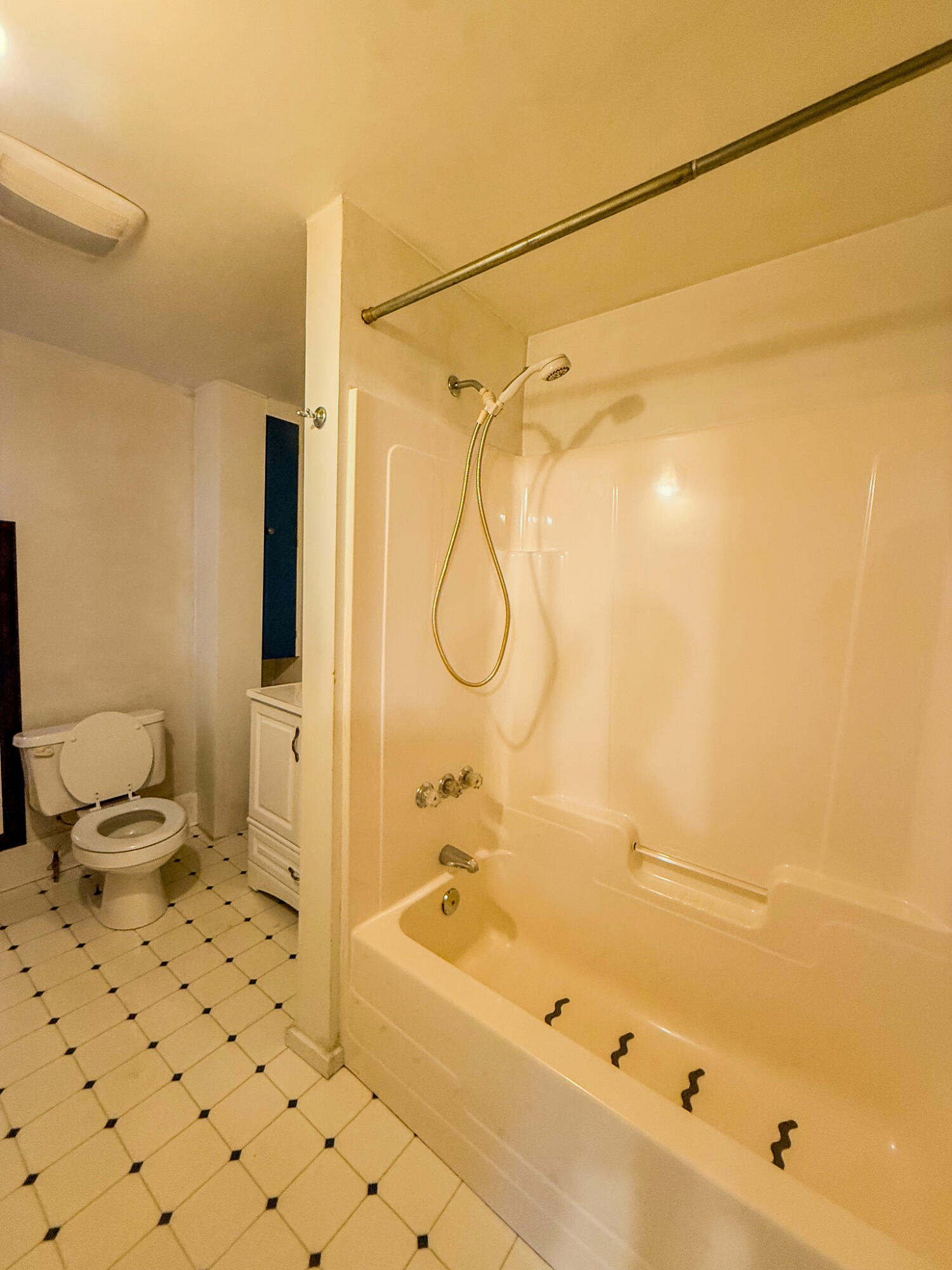 22 Bridge Street Property Photo 18