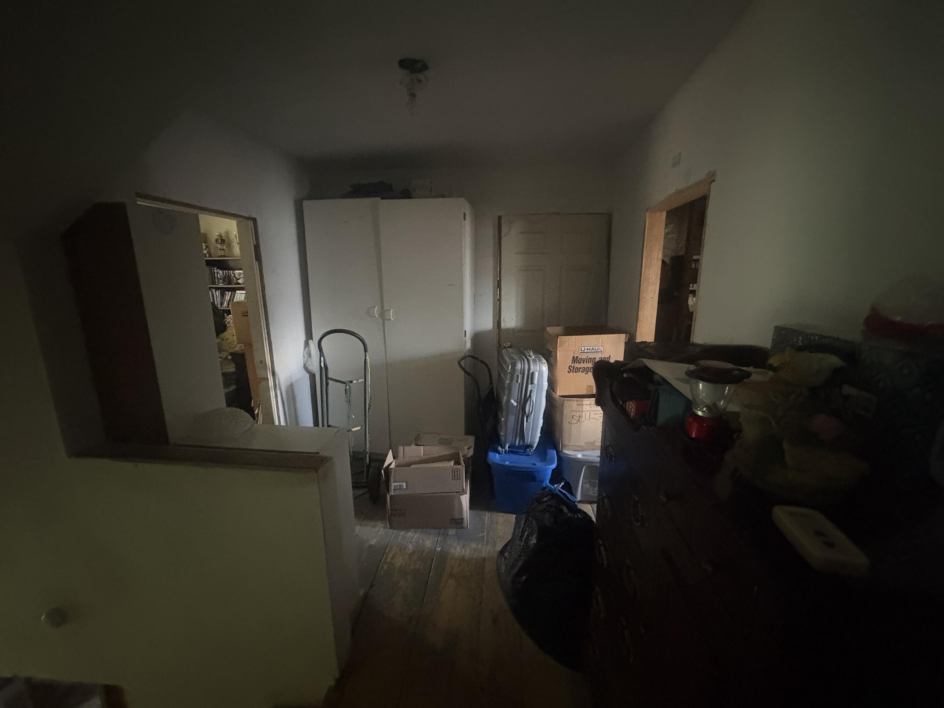 910 Hostile Valley Road Property Photo 33
