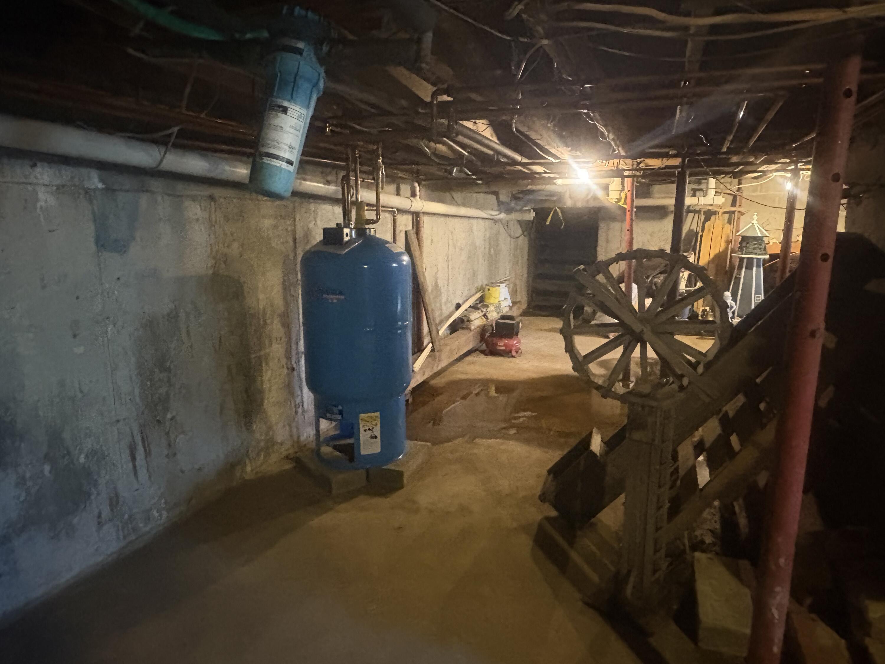 910 Hostile Valley Road Property Photo 43