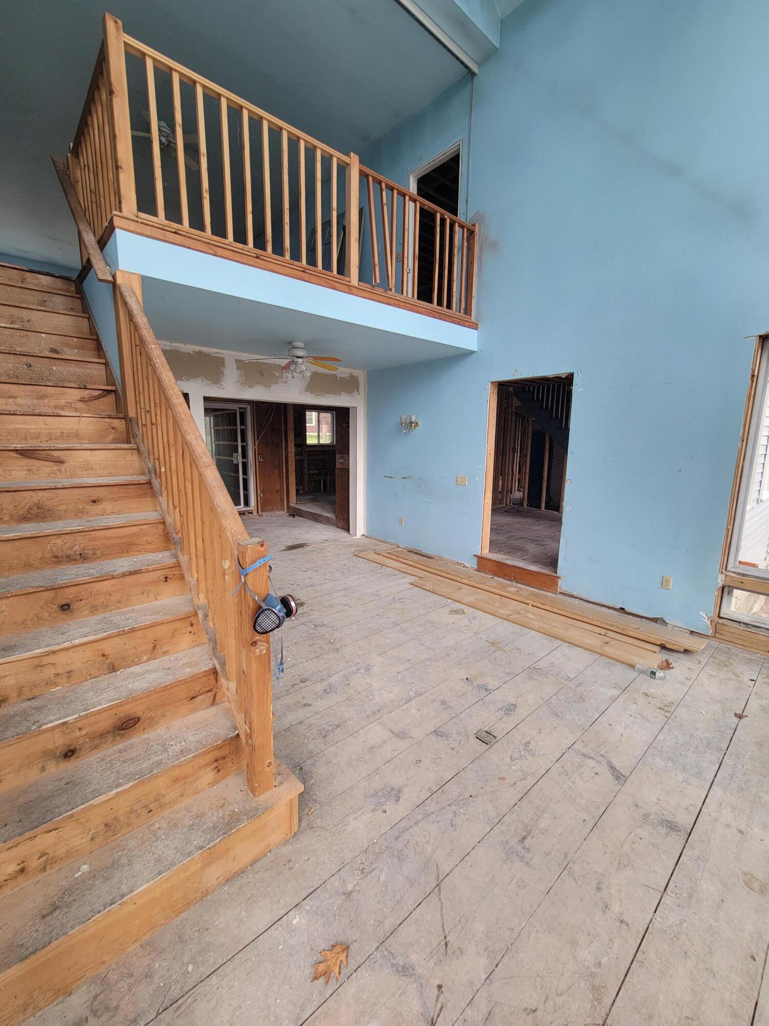 187 W Main Street Property Photo 7