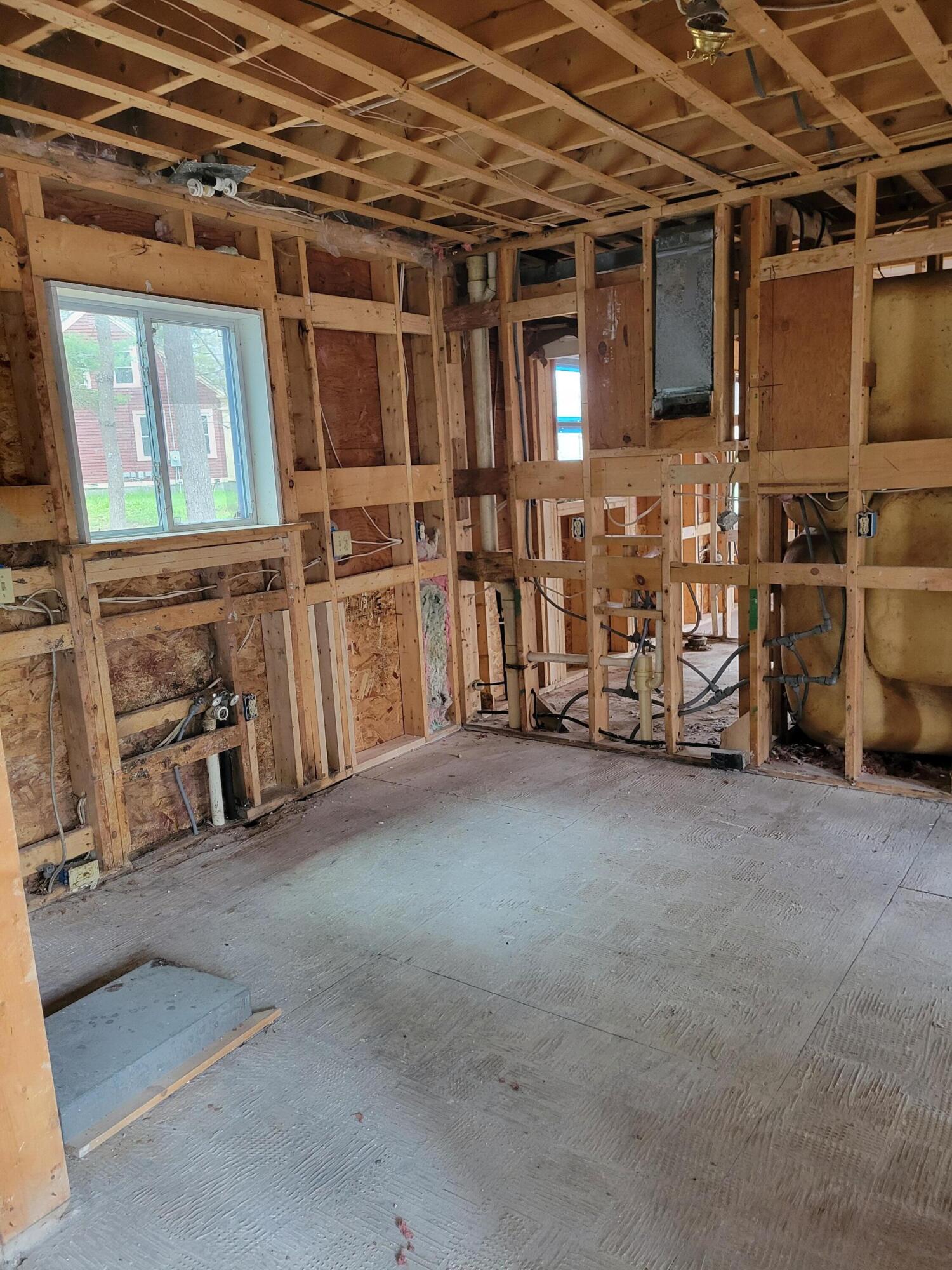 187 W Main Street Property Photo 11