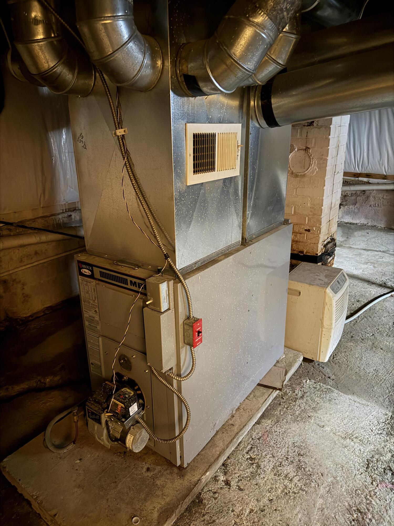 135 State Street Property Photo 24