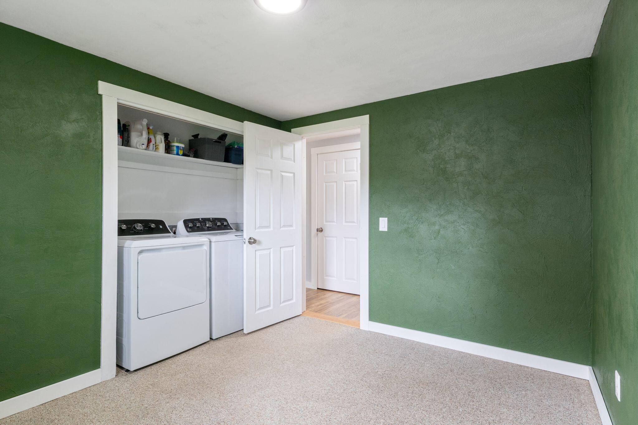 569 Benton Road Property Photo 14