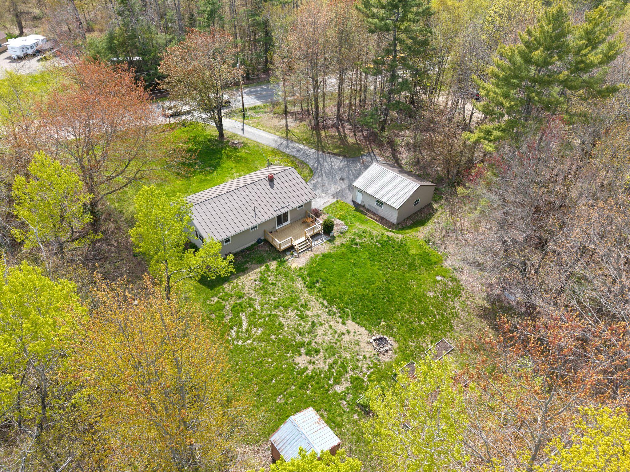 569 Benton Road Property Photo 33