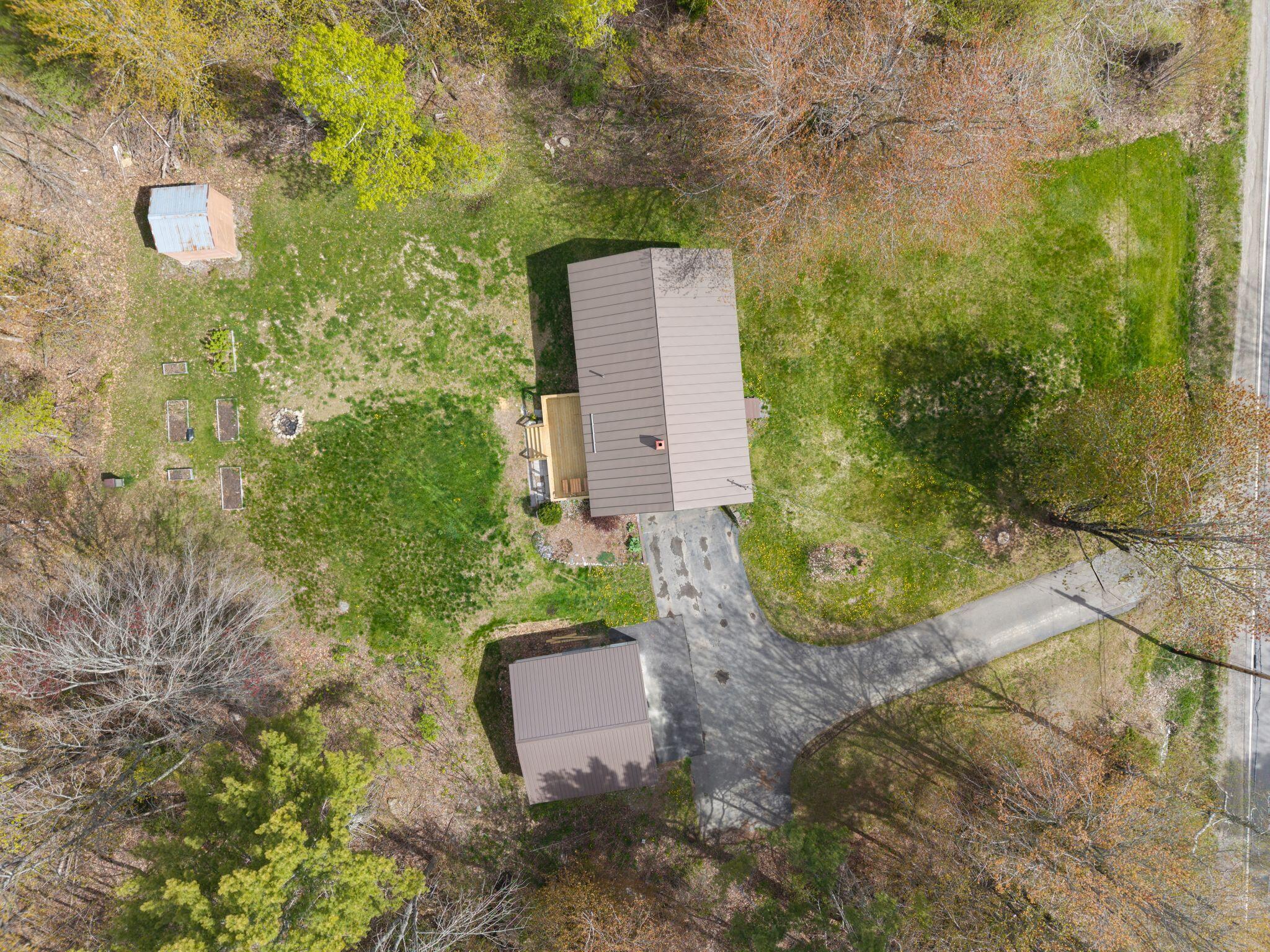 569 Benton Road Property Photo 35
