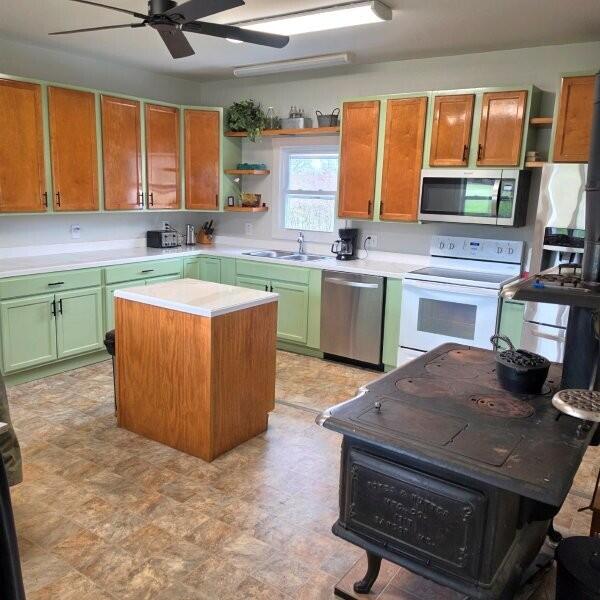 866 Main Street Property Photo 6