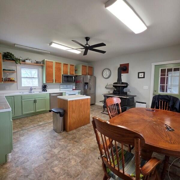 866 Main Street Property Photo 9