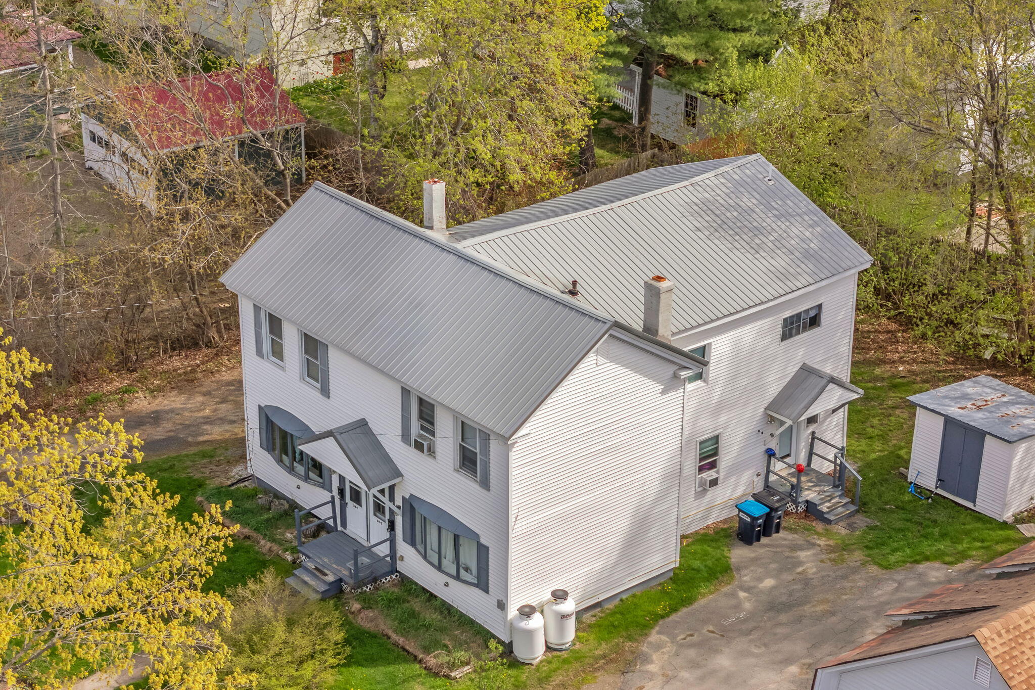34 6th Street Property Photo 9