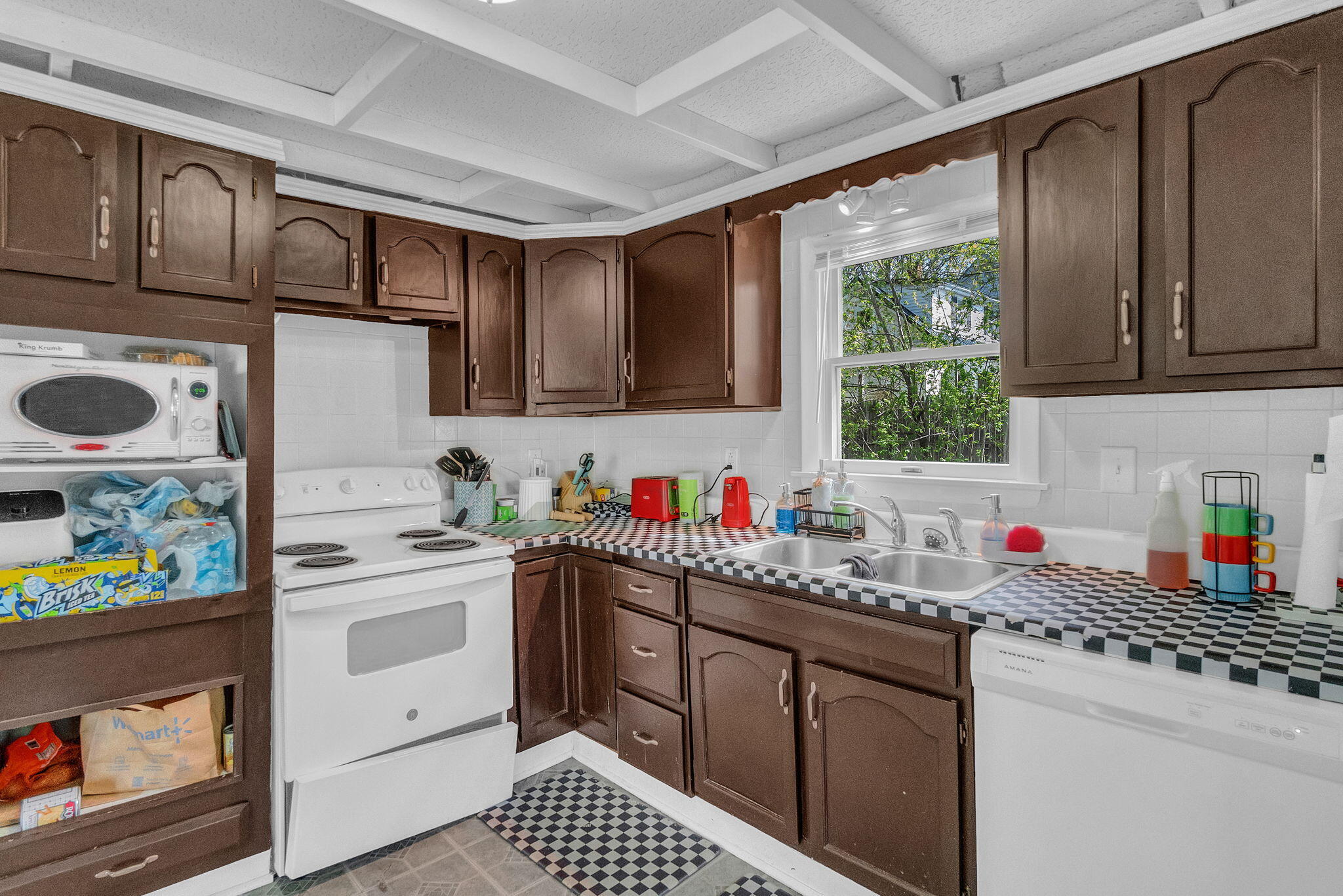34 6th Street Property Photo 14